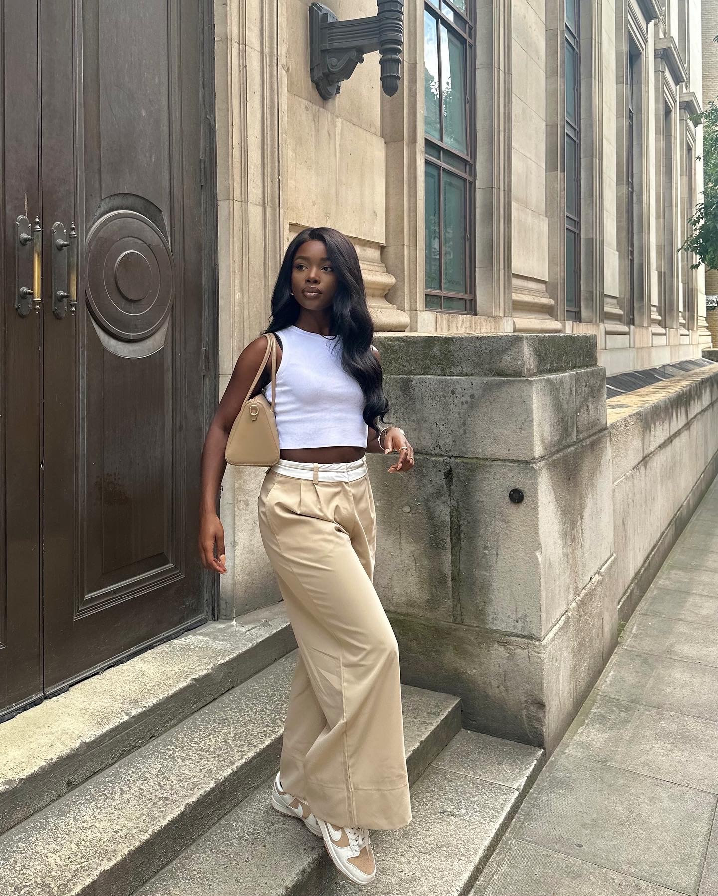 Nude/ camel reverse waistband trouser look 🧸 

#LTKeurope #LTKstyletip #LTKfindsunder50