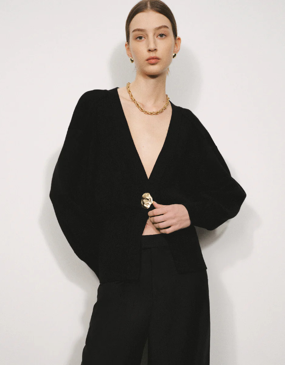 V-Neck Knitted Cardigan | Urban Revivo