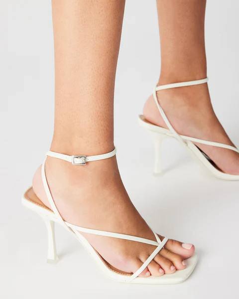 ANNIE WHITE | Steve Madden (US)