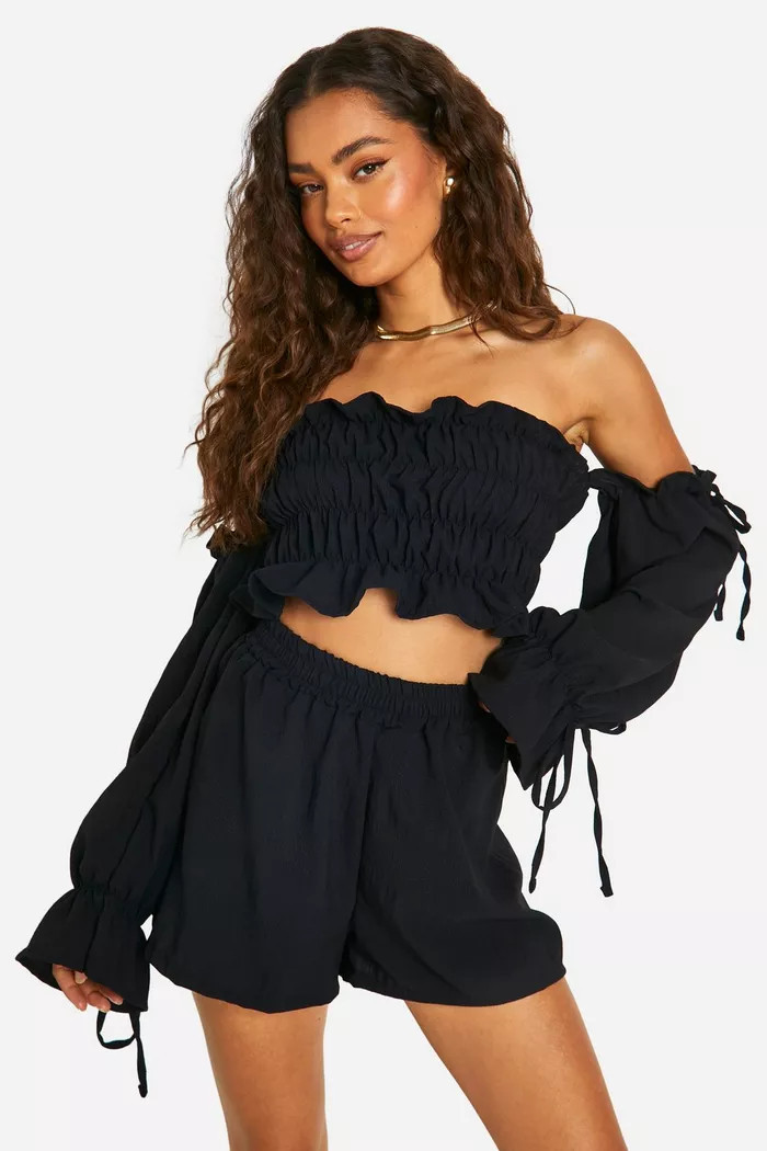 Textured Volume Sleeve Shirred Crop & Flippy Shorts | boohoo (US & Canada)