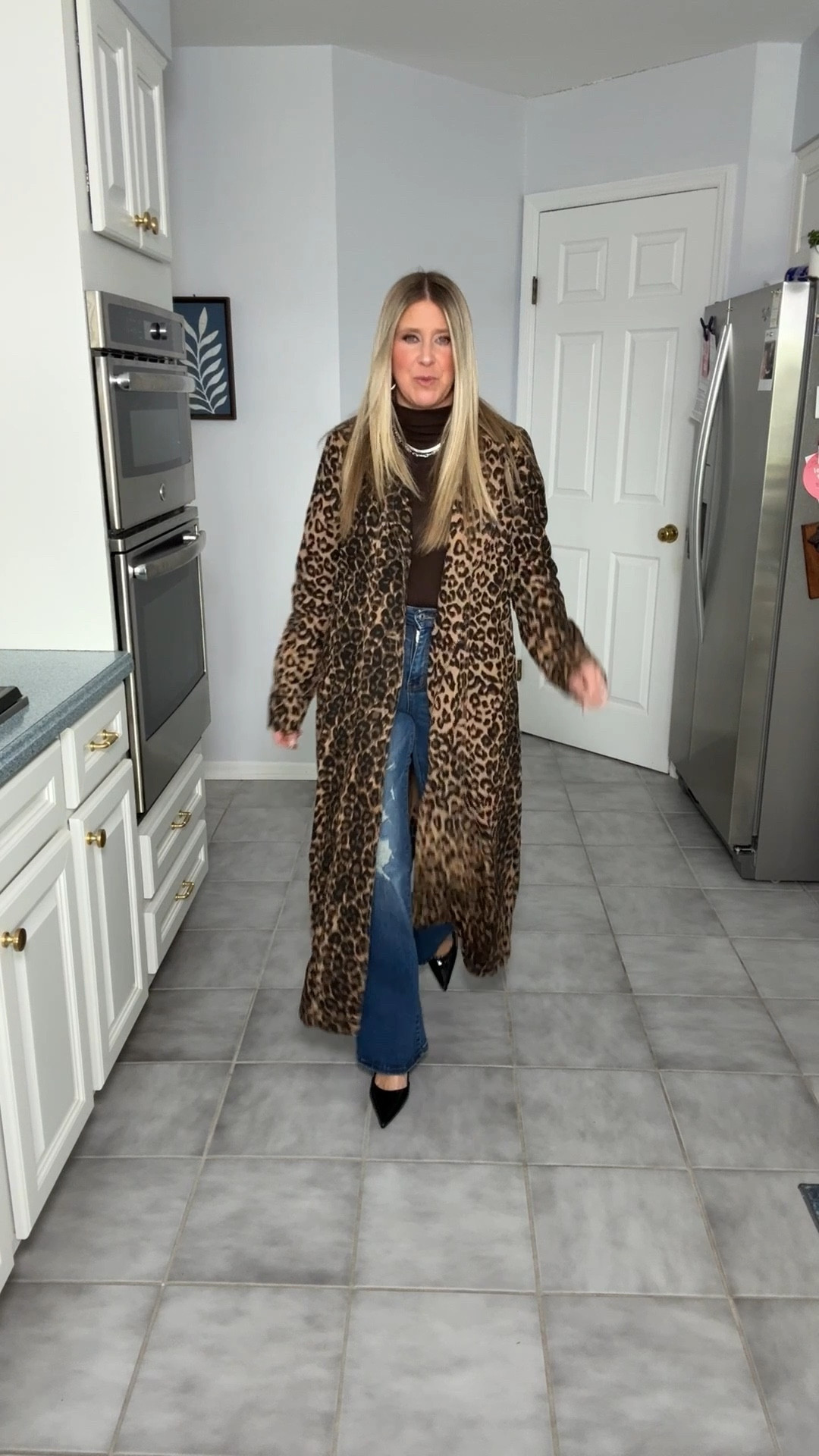 This coat is sexy AF! 🐆🖤

#LTKdayinmylife #LTKootd #LTKOver40