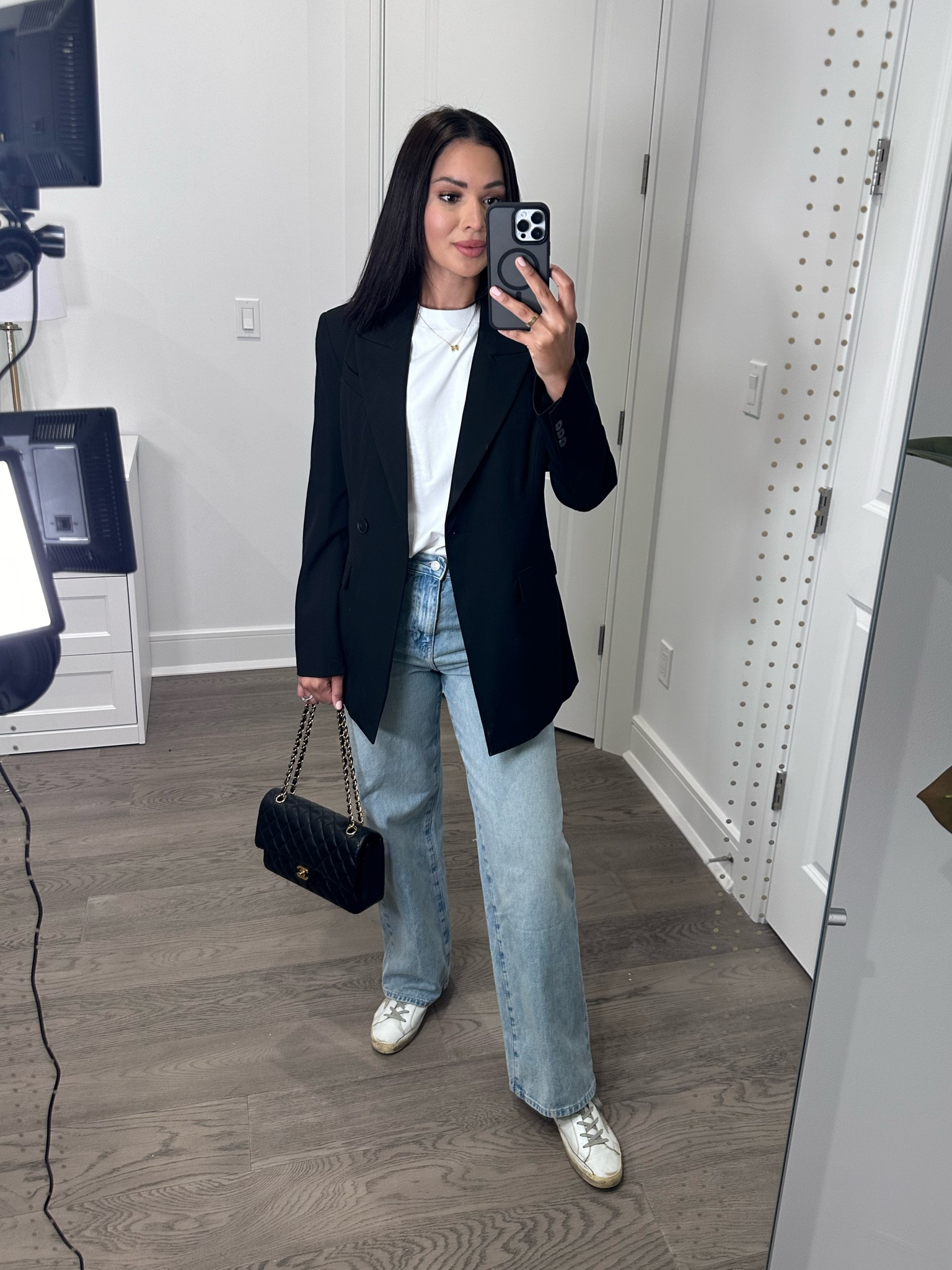 Sharing my outfit below. Love these easy staples for my closet! 