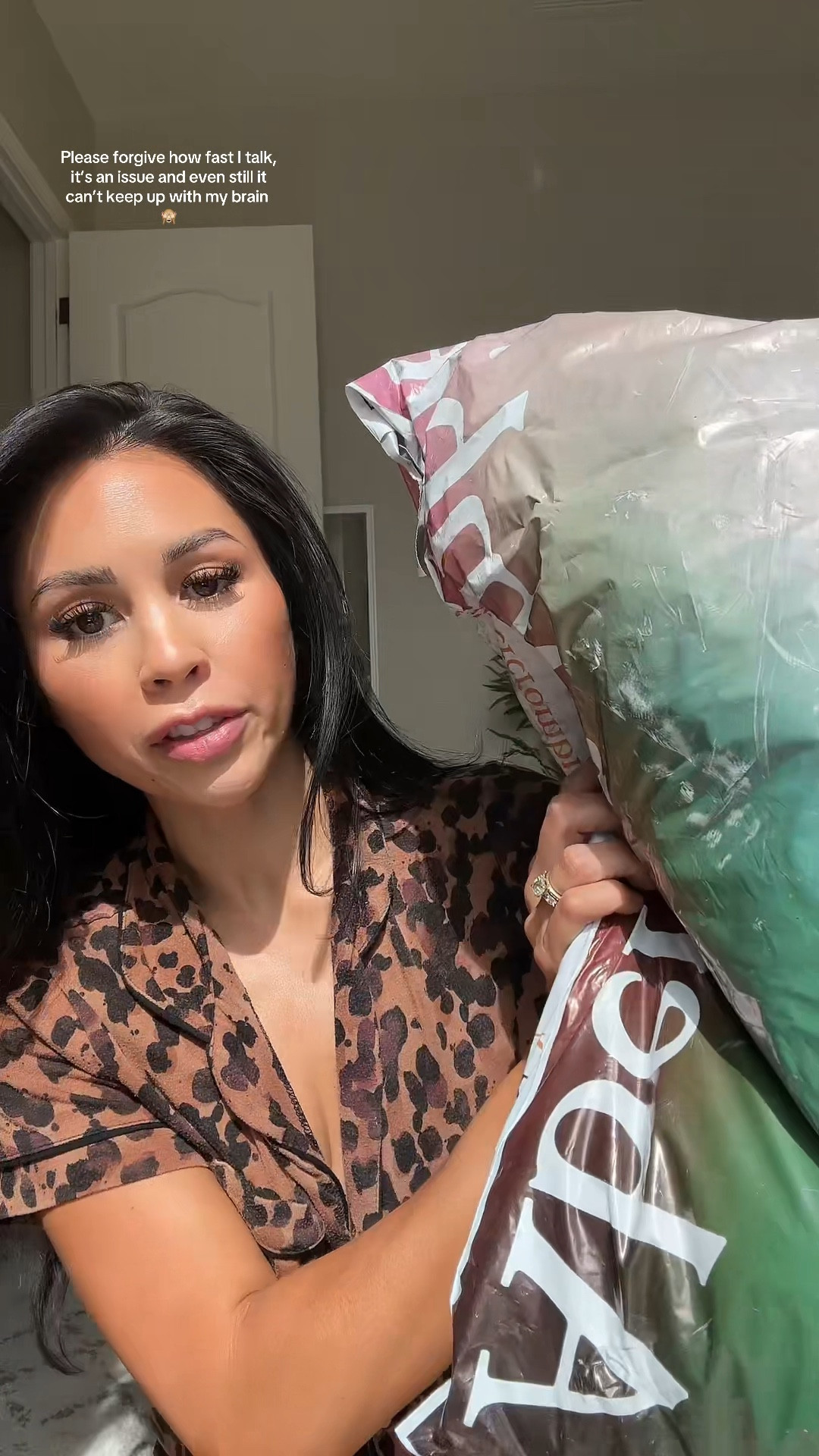 Abercrombie BASICS and New Jeans Haul! These are all staple items that can be for a country concert outfit, travel outfit, or just your weekend outfit! #ltkbeauty #abercrombie #ltkvideo #new #haul #basics #essentials #jeans #countryconcert #traveloutfit

#LTKFindsUnder50 #LTKStyleTip #LTKTravel
