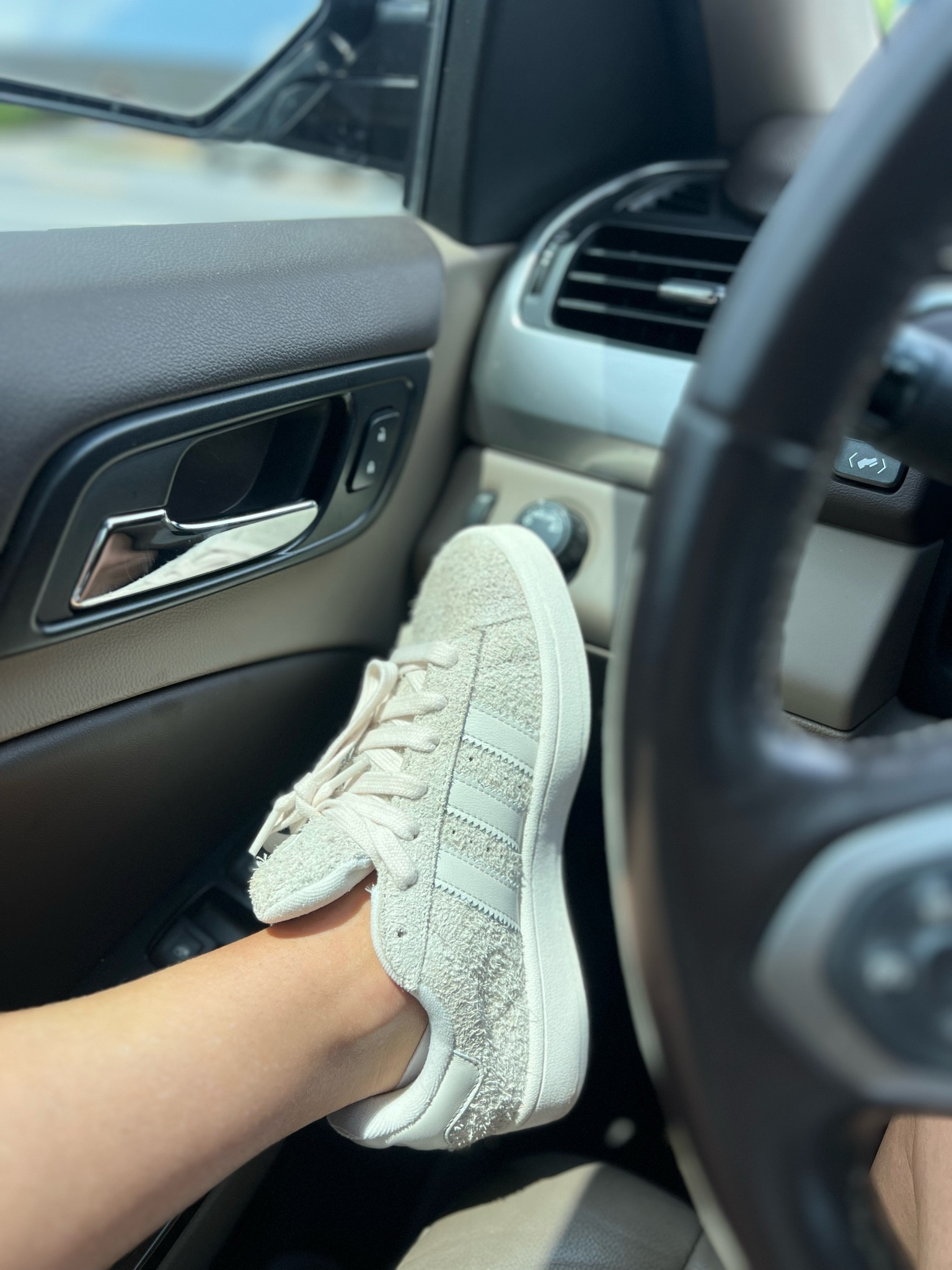 Not going anywhere without these shoes !!

#adidas #shoes #campus

#LTKGiftGuide #LTKShoeCrush #LTKStyleTip