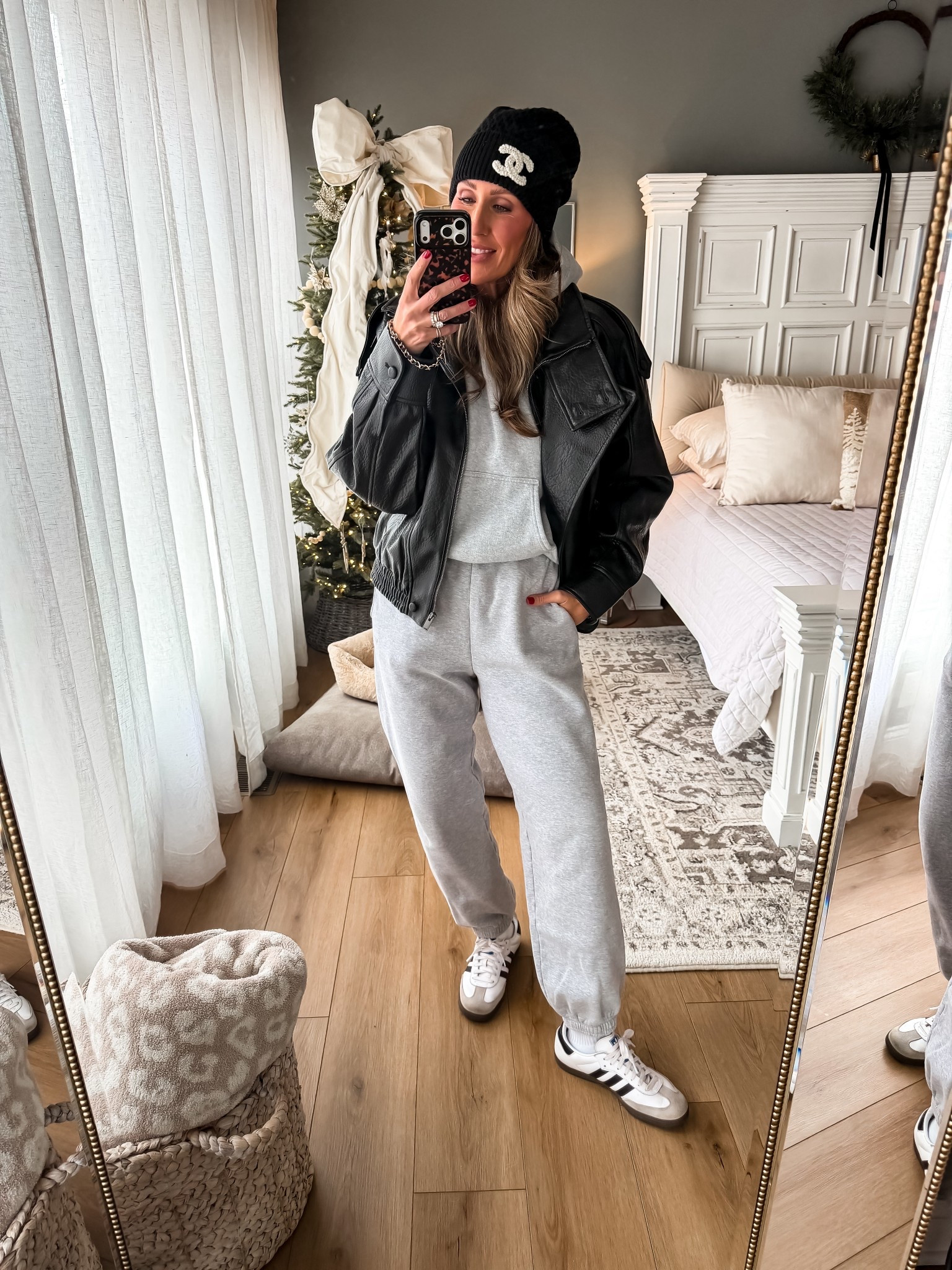 Jacket size medium 
Sweats medium + medium tall pants 

#LTKmomlife #LTKOver40 #LTKgrwm