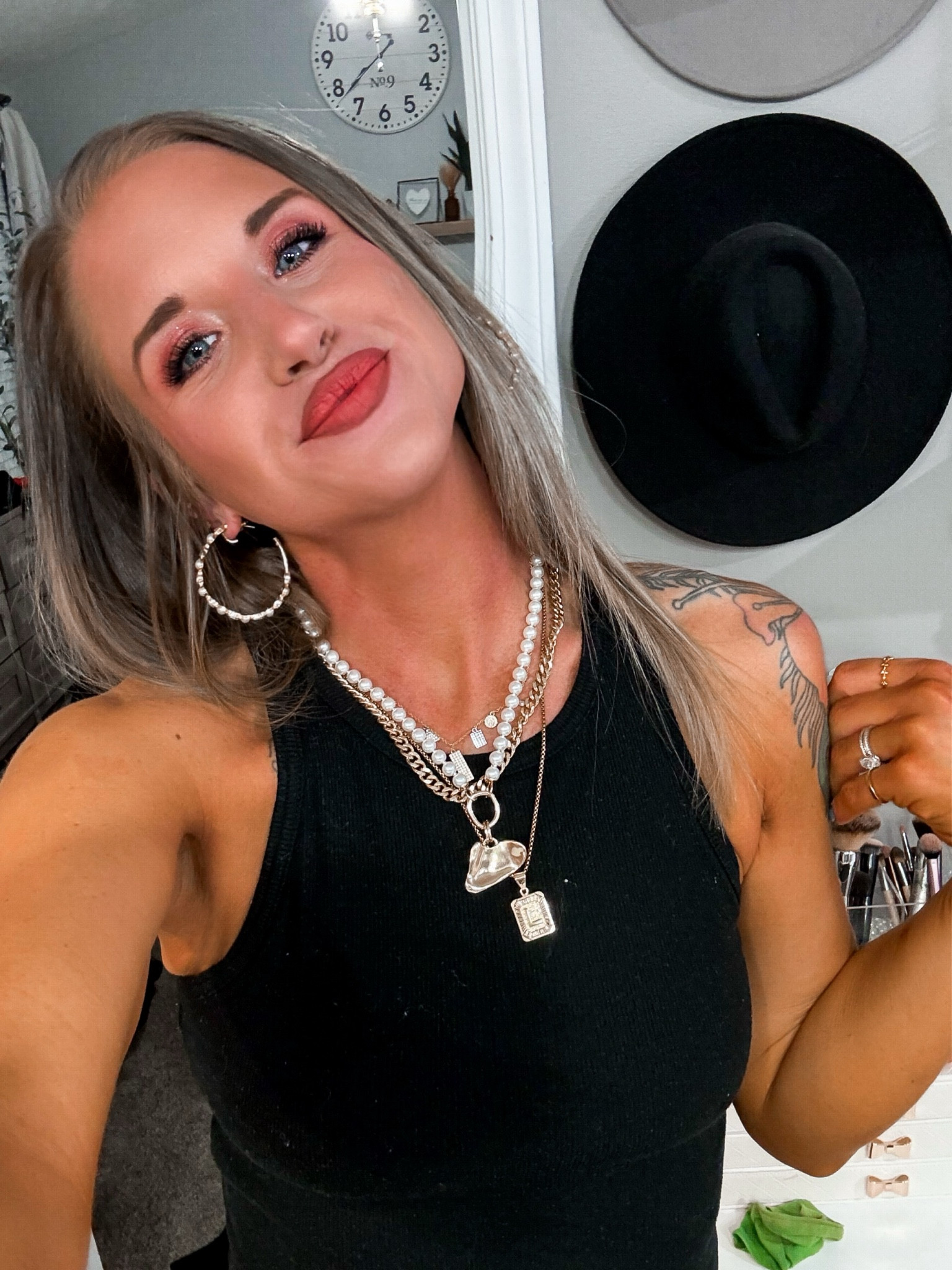 Recent jewelry I’ve been wearing on repeat | make up must haves | self tanning go to’s

#beauty #goto #musthaves #allthethings #girlygirls 

#LTKfindsunder100 #LTKstyletip #LTKbeauty