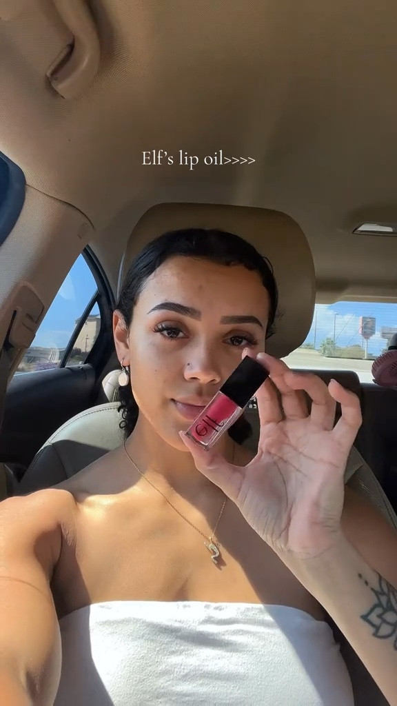 My favorite lip oil! I’m using color ‘Rose Envy’ 

#LTKbeauty #LTKfindsunder50 #LTKVideo