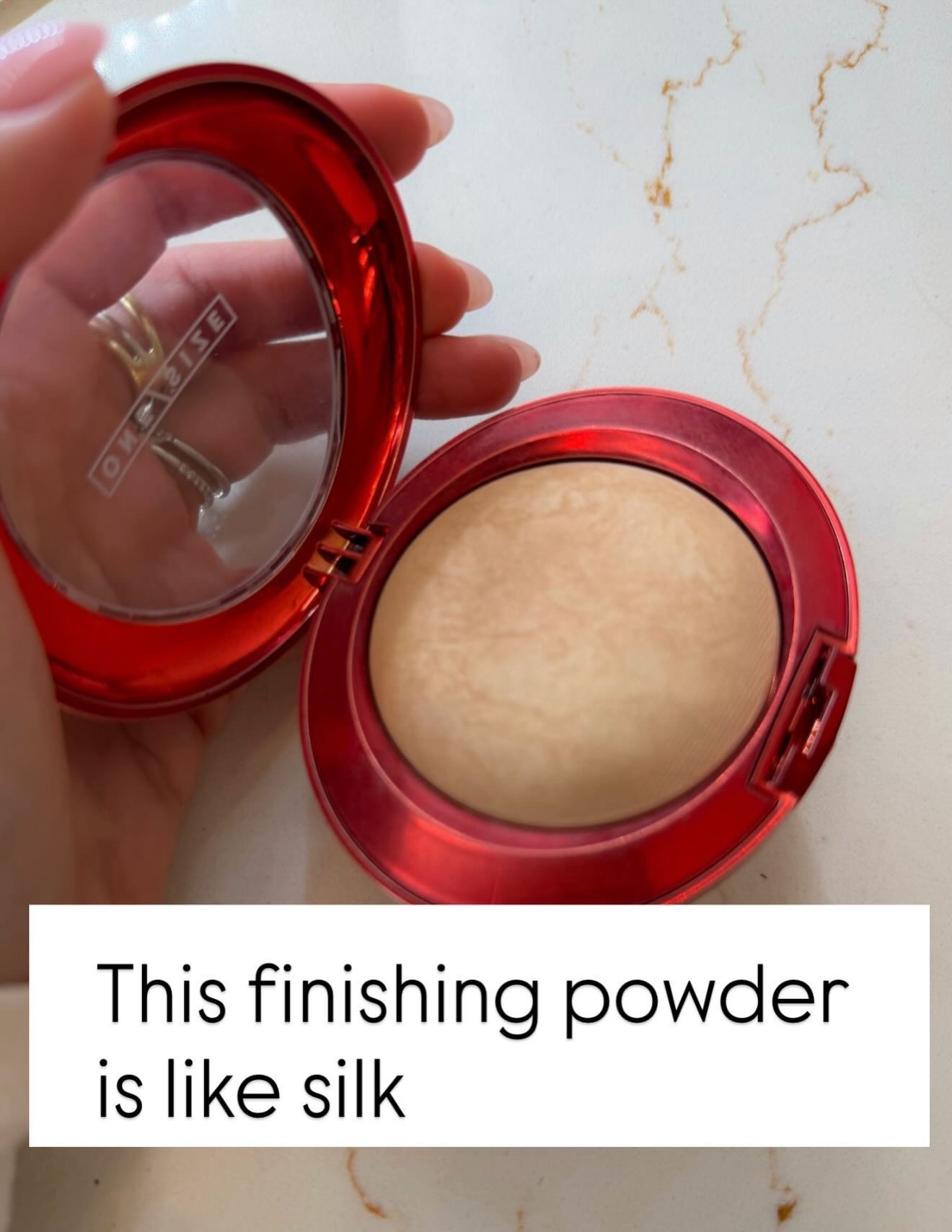 This finishing powder is like silk, makeup faves, beauty tips, annabrstyle

#LTKBeauty #LTKOver40