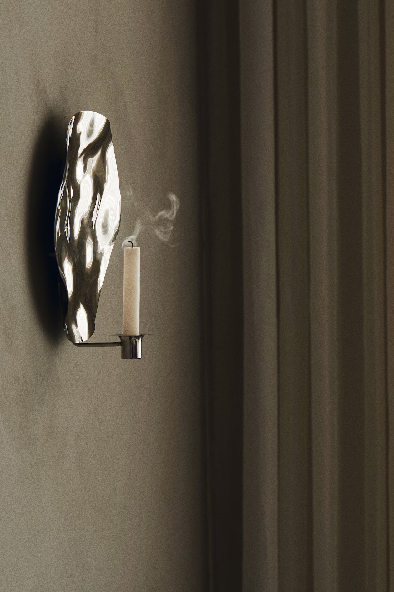 Rippled Metal Candle Sconce | H&M (US + CA)