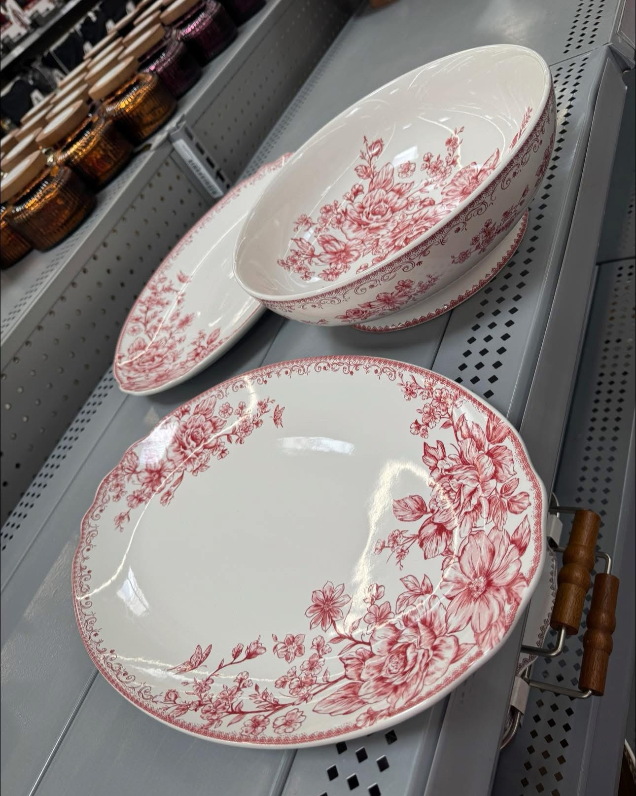 Dinnerware set. Great for the holidays 🎄 

#LTKSeasonal #LTKHome #LTKFamily