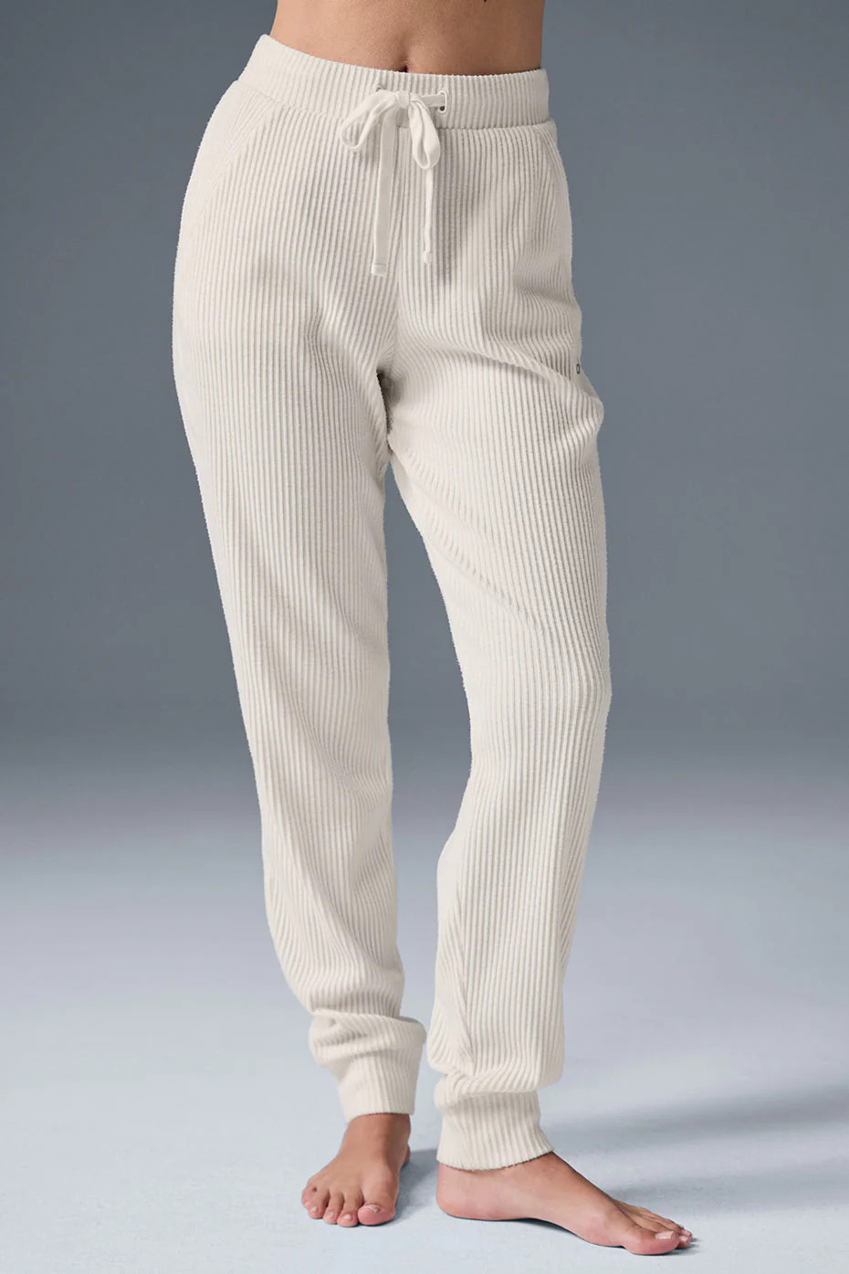 ALO | Muse Sweatpant in Ivory White, Size: XS | Alo Yoga (US)