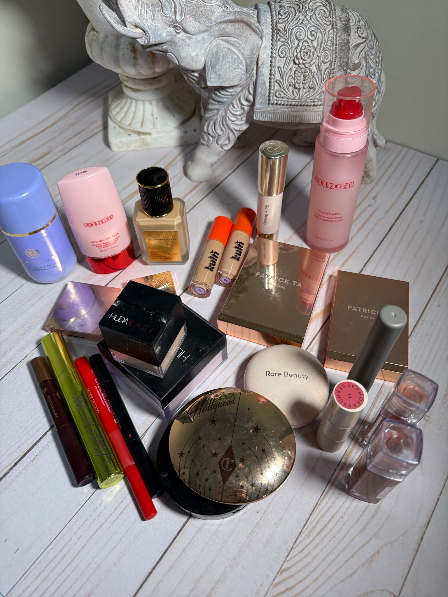 Sephora sale is around the corner! 
Here are my current favorites, grab them and add to your cart before they’re gone!