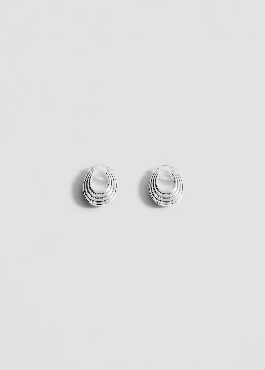 Embossed hoop earrings - Women | MANGO United Kingdom | MANGO (UK)