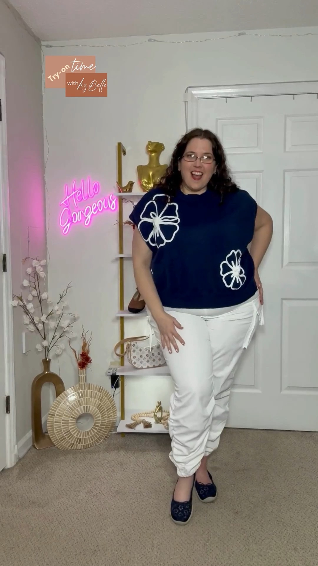Fresh, easy, and so pretty together. 💙🤍
This navy floral top has the cutest oversized flower details — just enough to make the outfit feel fun without being busy. Paired with these comfortable white ruched pants, it creates a bright, polished look you can wear for errands, casual days, or a relaxed weekend out. The fit is comfy, the style is effortless.

#navyandwhiteoutfit #casualstyle #curvyfashion #ltkcurves #springoutfits2025 #summerstyleideas #amazonfashionfinds #everydaystyleinspo #tryonhaulstyle #styleover30 #styleover40

Simply Lizbelle 
• Confidence Starts Here •
 Fashion | Lifestyle l Wellness 
🛍 amazon.com/shop/lizbellem | 
🎥 YouTube @lizbellelopez | 
📱 tiktok.com/@lizbellem | 
📸 instagram.com/lizbellem | 
📌 pinterest.com/lizbellelopez | 
📘 facebook.com/lizbellem | 
💼 LTK /simplylizbelle | 
🌐 simplylizbelle.com



#LTKPlusSize #LTKOver40 #LTKHoliday