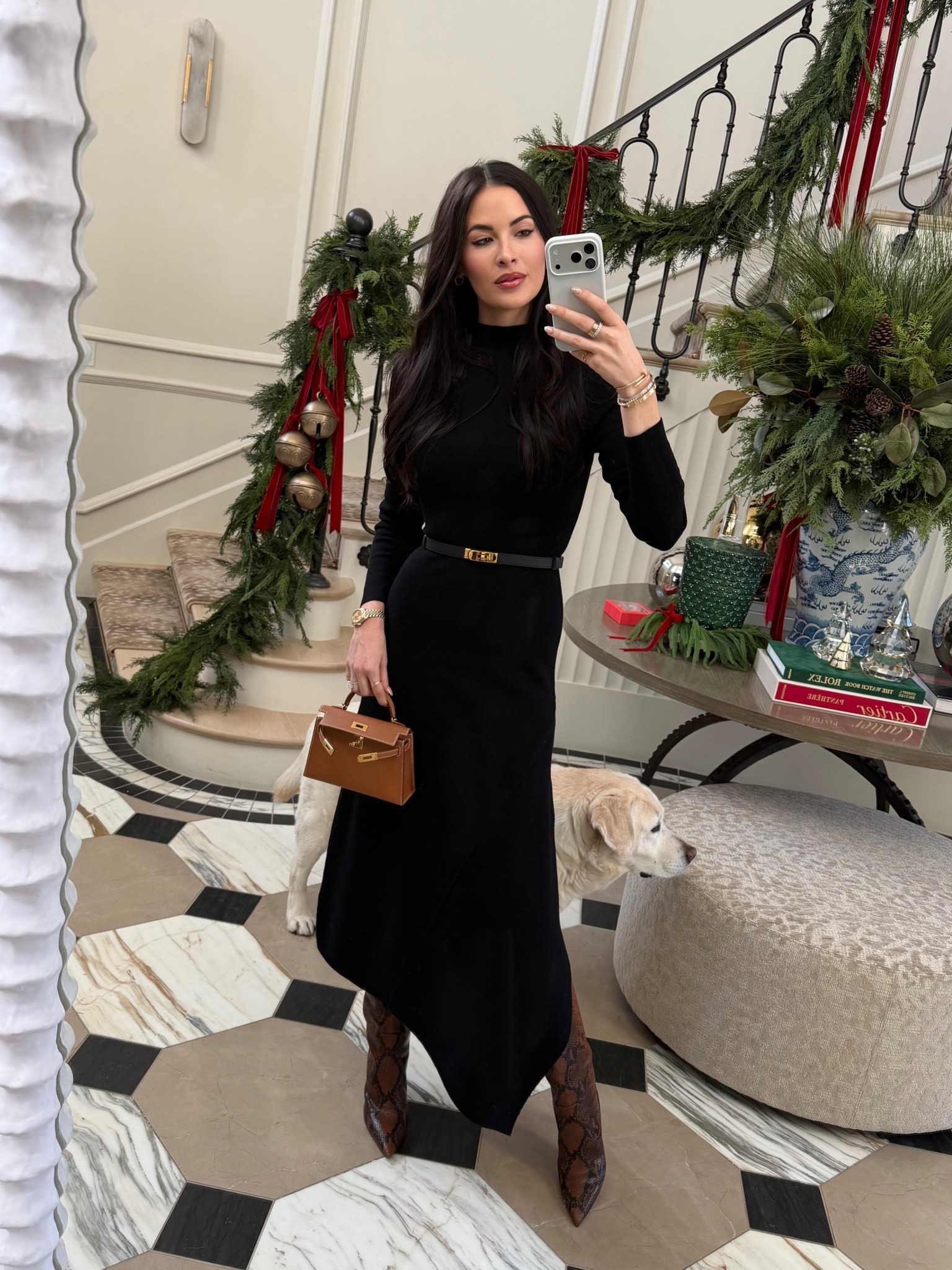 Sunday best. Dress is so comfy and flattering 🖤