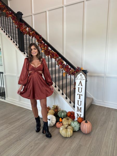 This dress from ASTR is the perfect color for fall! 🍂❤️ Comes in multiple colors too! 



Black booties
Fall dress
Fall outfit 
Wedding guest dress 
ASTR 

#LTKHoliday #LTKstyletip #LTKSeasonal