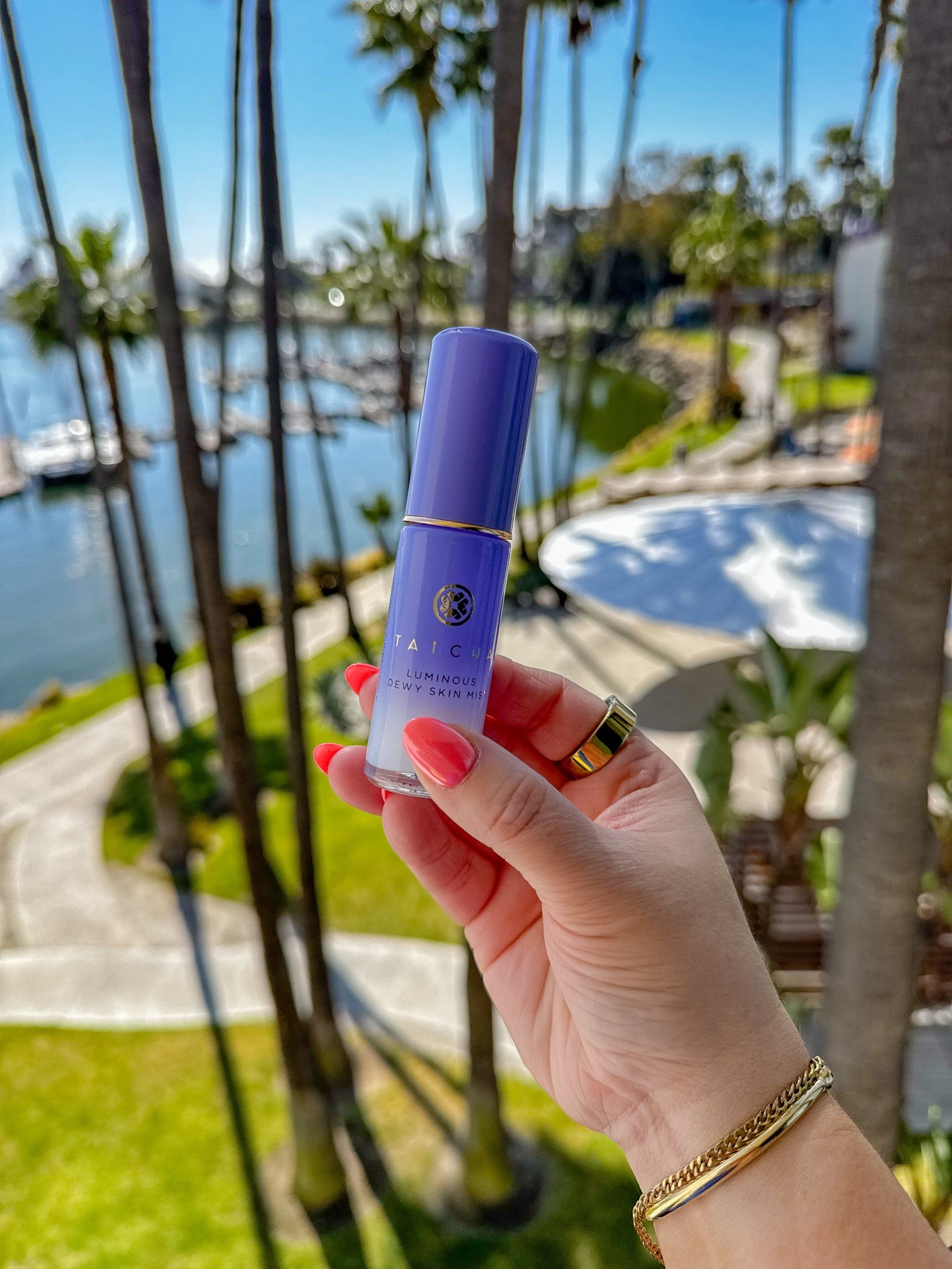 This Tatcha spray glow serum is incredible! Also great for travel!!

Mature skin, beauty over 40, beauty finds, summer beauty 

#LTKSeasonal #LTKBeauty #LTKOver40