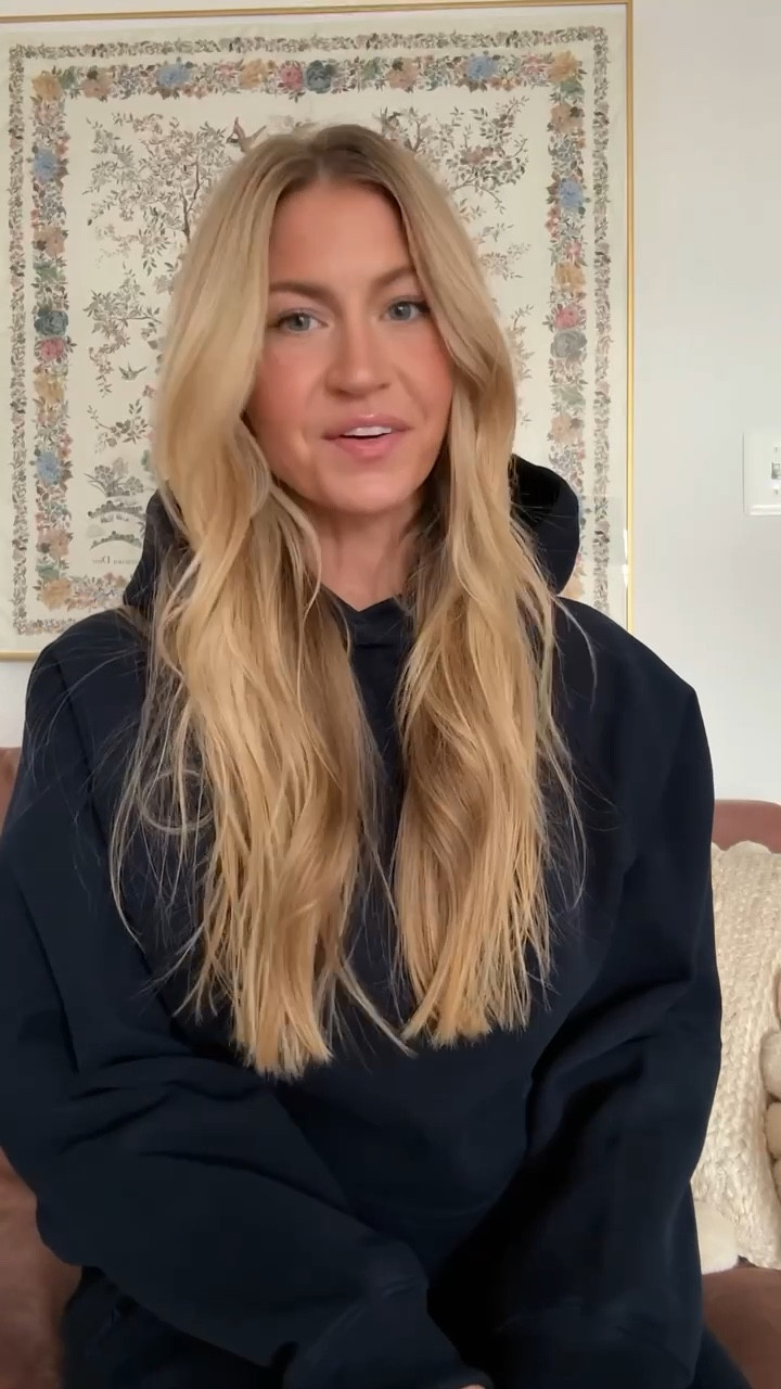 THE best sweat set on the market.
Sweatshirt: wearing size small
Bottoms: wearing size small 

#LTKSeasonal #LTKBeauty #LTKHoliday