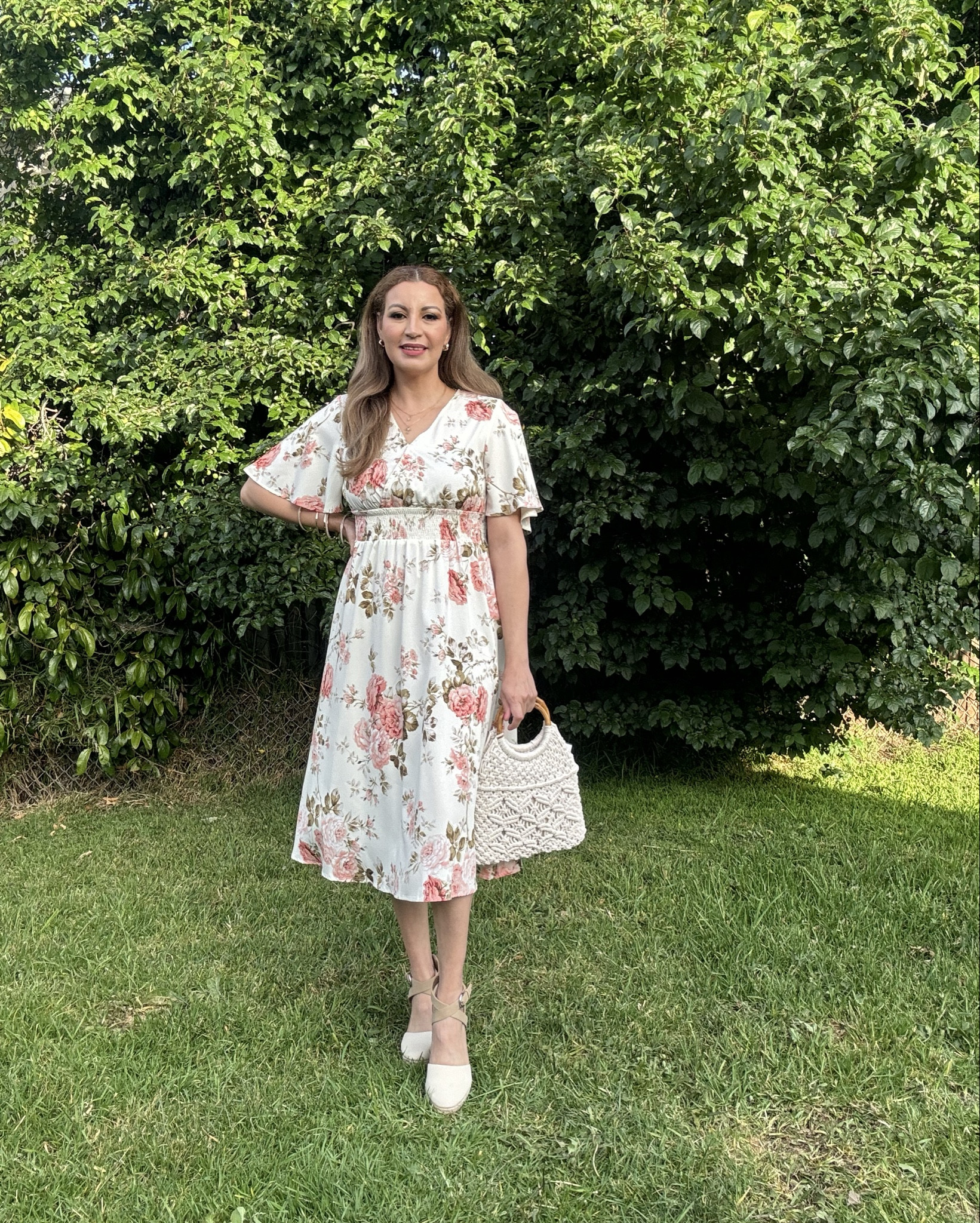 Summer Dress

SHENHE Vestido midi de verano bohemio con cuello en V y manga corta para mujer.
Size:M


#LTKStyleTip #LTKSeasonal