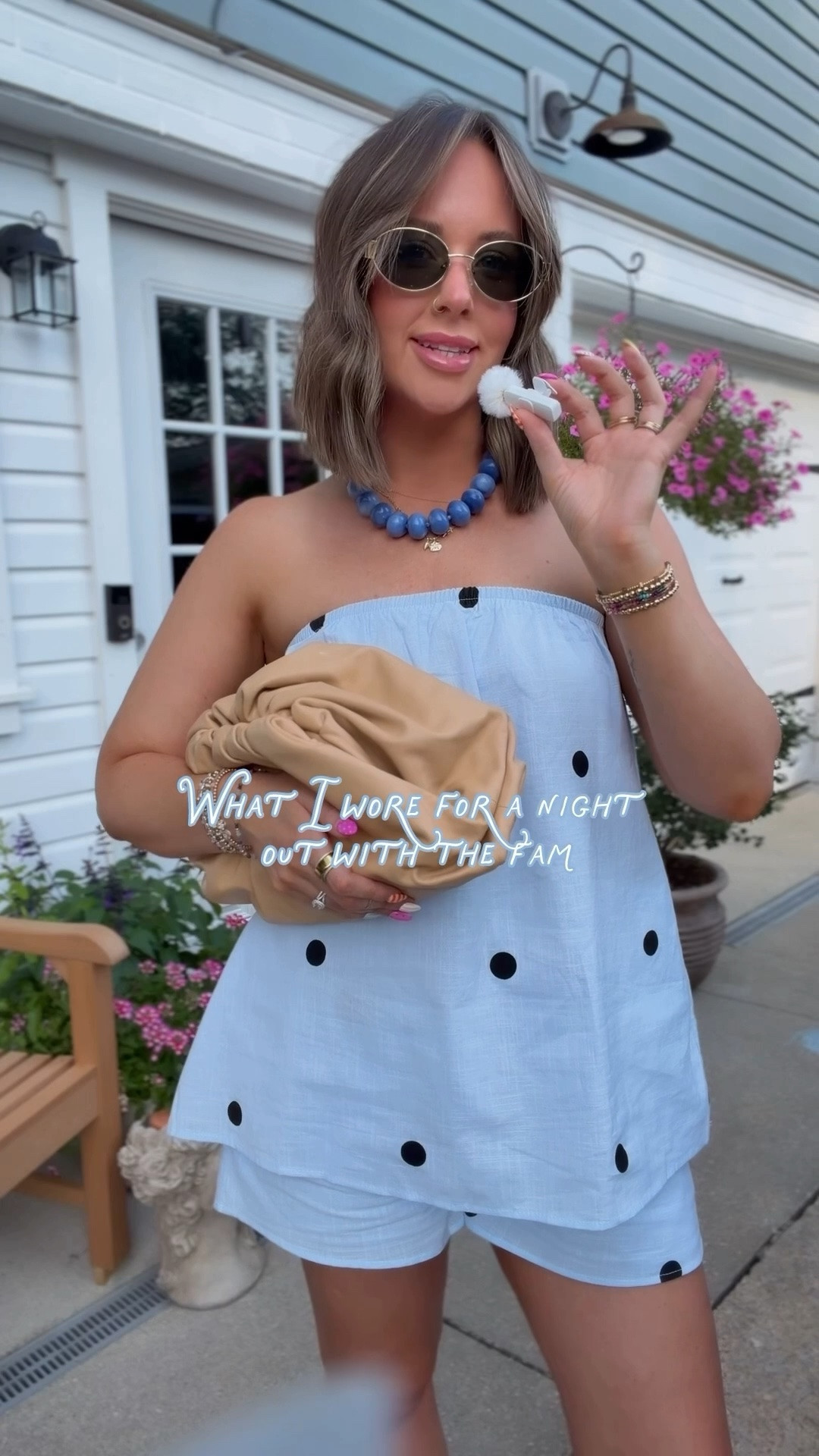 What I wore for a night out with the fam!🩵this set is under $40 for both the top and shorts, has pockets and is lined. Great quality and such an easy throw-on 🤌🏼 ordering more colors immediately because I love!! Comment SHOP for links to it all 👇🏼

#LTKootd #LTKmomlife #LTKSeasonal