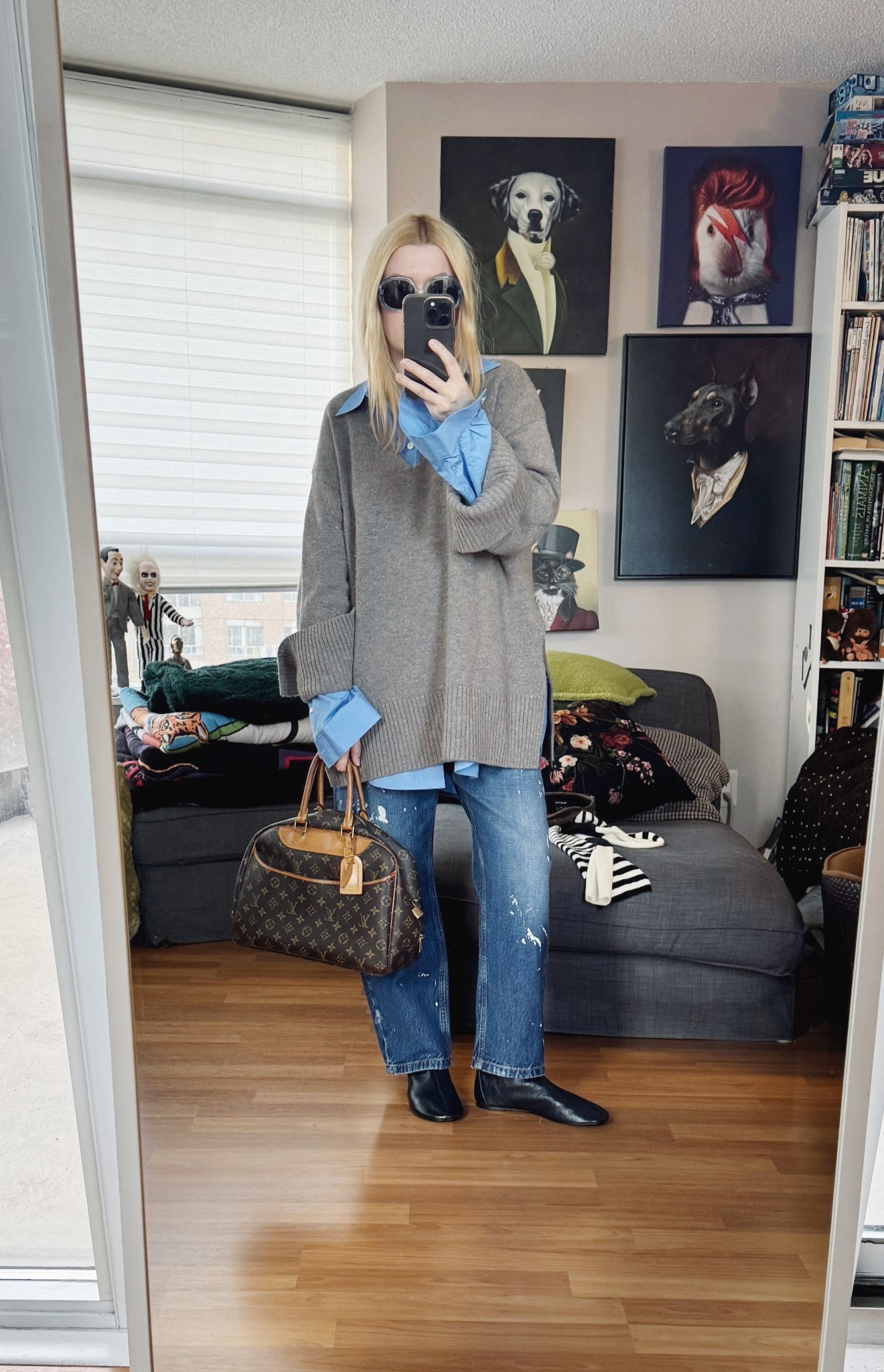 I’m really not feeling motivated to get dressed lately 😬

Sunglasses and bag are vintage  



#LTKootd #LTKOver40