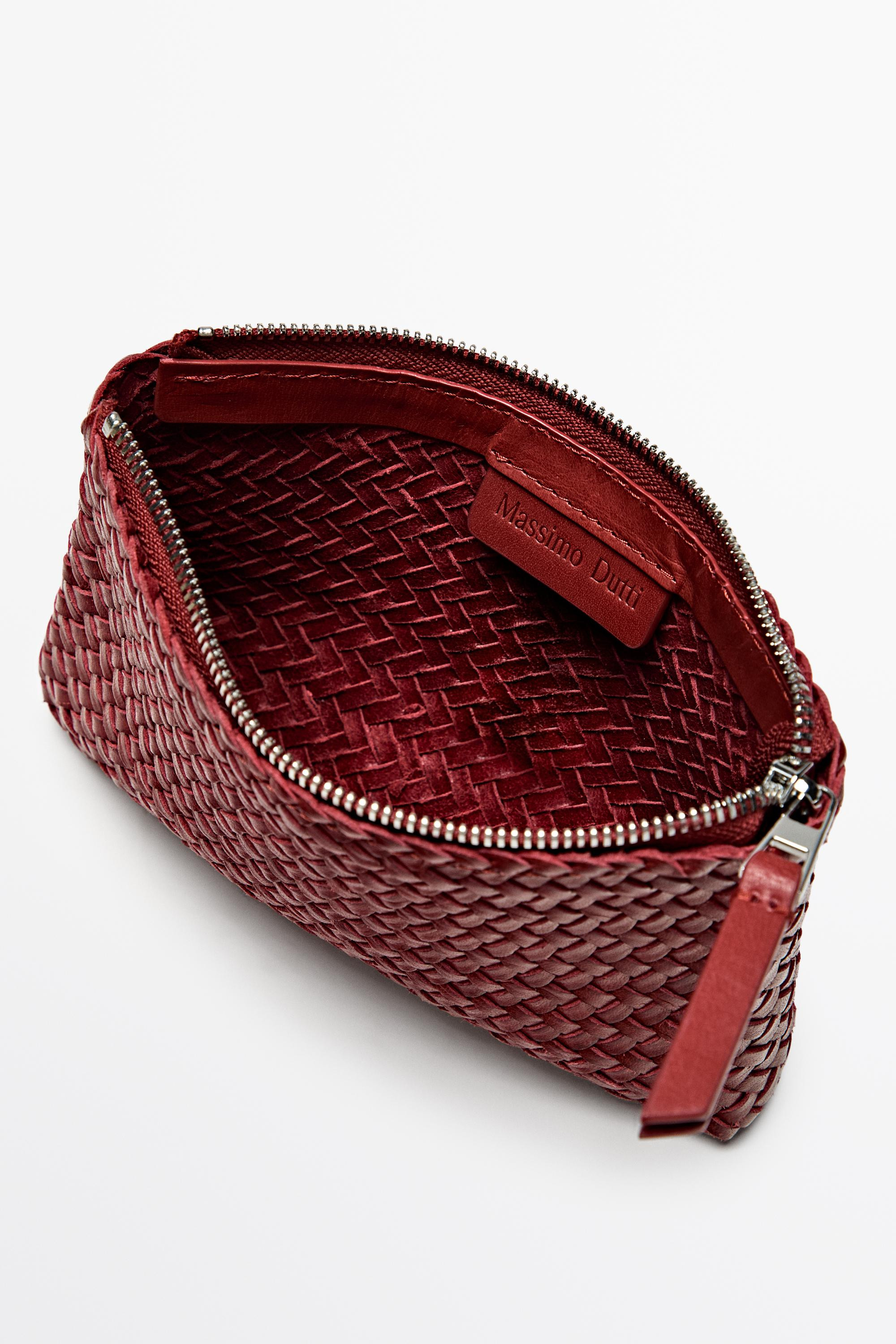 Sac pochette tress\u00e9 en cuir nappa \u00b7 Rouge, Cru, Noir \u00b7 Accessoires | Massimo Dutti | Massimo Dutti FR