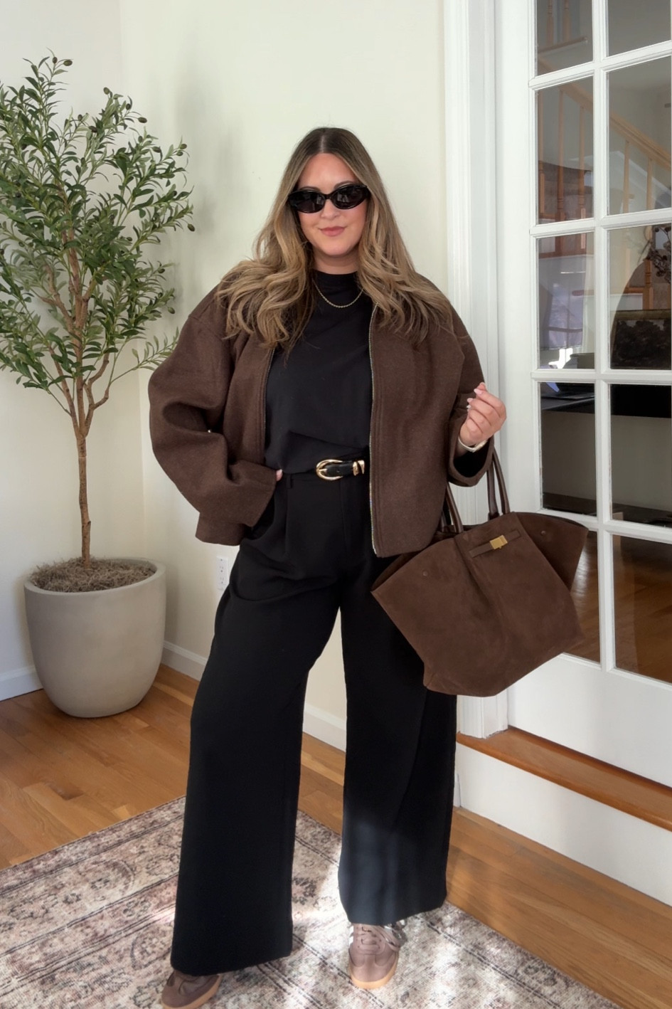 DAY 7 | 10 days of chocolate brown inspired outfits. Super simple way to elevate an all black base with some jewelry and accessories and of course — choc brown 🤎 I sized up to an L in the jacket for a perfect oversized fit!

chocolate brown outfits, winter outfits, elevated winter outfit, transitional outfit, workwear outfit, work outfits, Abercrombie tailored pants, Abercrombie Harper, commense 

#LTKSeasonal #LTKStyleTip #LTKSaleAlert