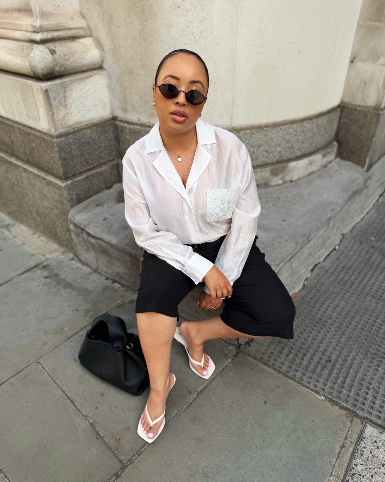 Linen & cotton all the way to survive this heatwave - LOVE these shorts (so much so I’ve just ordered them in white too 🙈) - perfect for the office but still chic!

Shirt is old Zara

#LTKsummer #LTKuk #LTKmidsize