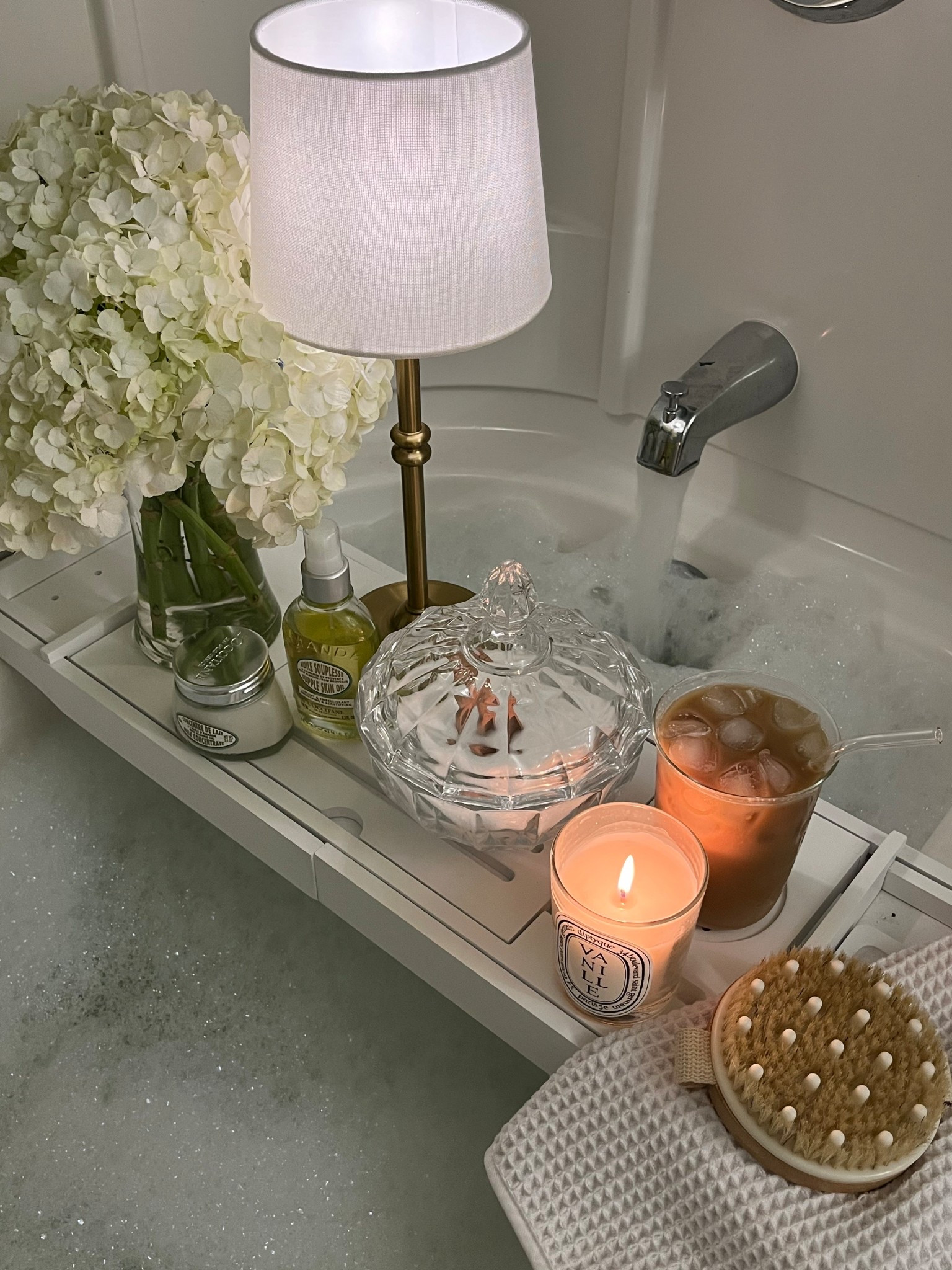 It’s self care Sunday 🛁 and my favorite way to celebrate is by taking a relaxing self care bath 🤍🫧

Self care Sunday, self care aesthetic, home, amazon home, bath, bath time, bath essentials, bathroom decor, home decor, chic home decor, crystal dishes, battery lamp, cordless lamp

#LTKselfcare #LTKBeauty