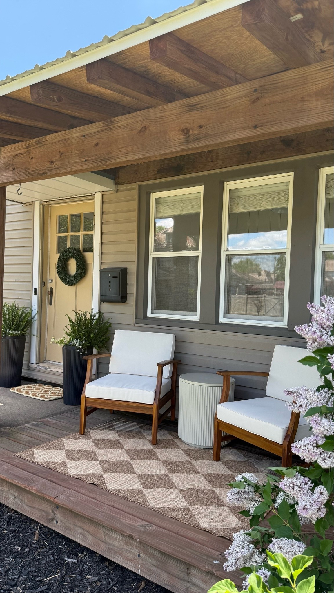 #Ad Our front porch is officially summer-ready and I’m literally obsessed with how it turned out! ☀️

Shop these @Wayfair front porch finds during the Memorial Day Clearance, up to 70% off with fast & free shipping over $35! #WayfairPartner #wayfair

#LTKHome #LTKSeasonal #LTKSaleAlert