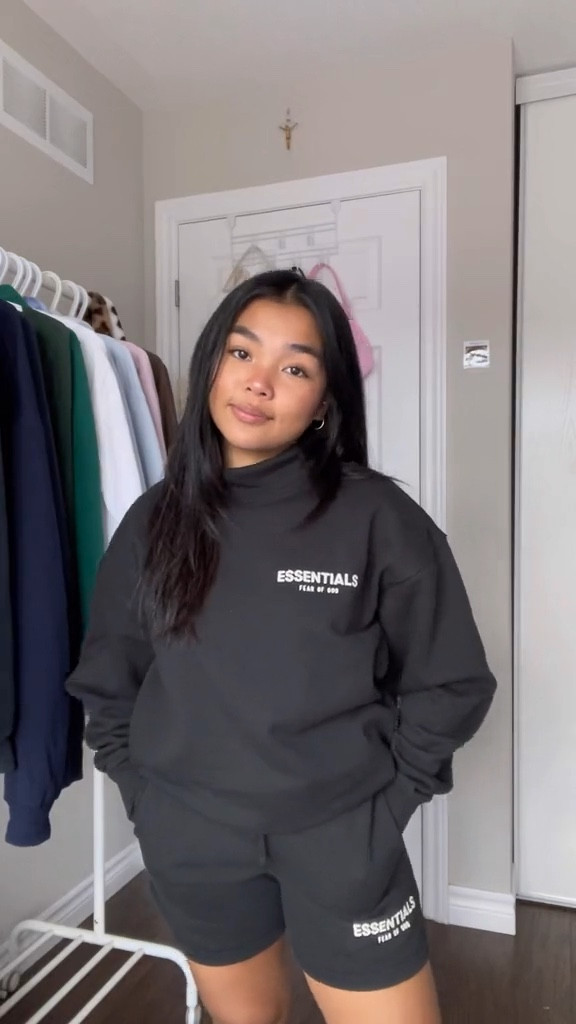 birthday haul clothing edition😎


aritzia sweatset, matching set, artizia mega cozy fleece cargo sweatpants, aritzia perfect hoodie, essential hoodie, fear of god set

#LTKbeauty #LTKstyletip #LTKfindsunder100