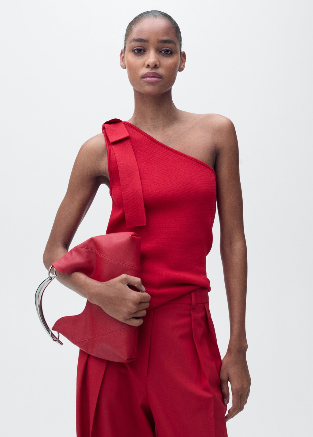 Asymmetrical knitted top with bow - Women | MANGO USA | Mango (US/MX/AU)