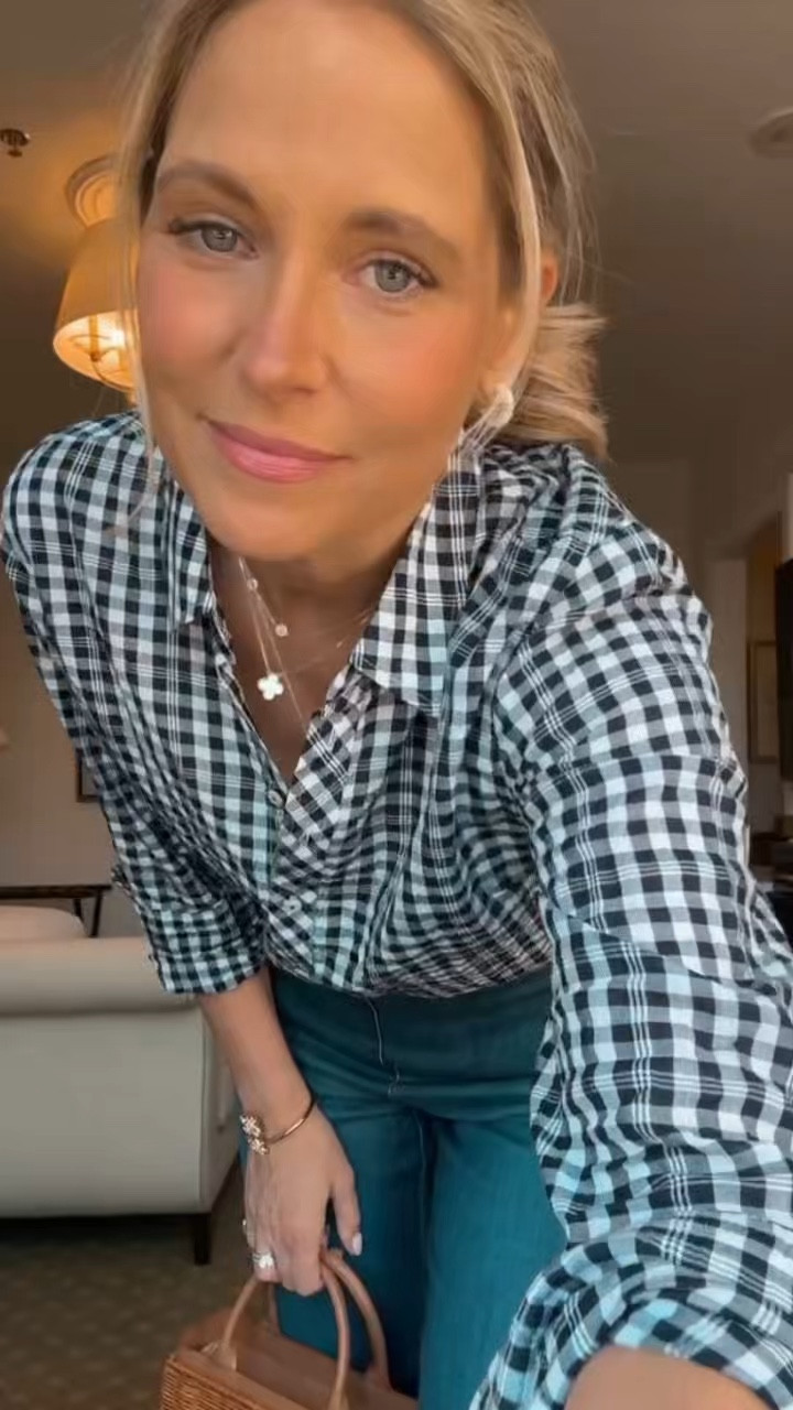 Pull on pants that don’t look pull-0n!!! 

I have size medium in jeans
And size 8 in top

#LTKOver40 #LTKootd #LTKgrwm