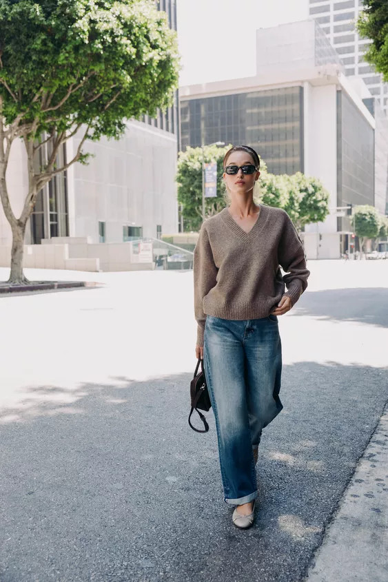 SOFT KNIT V-NECK SWEATER | Zara US