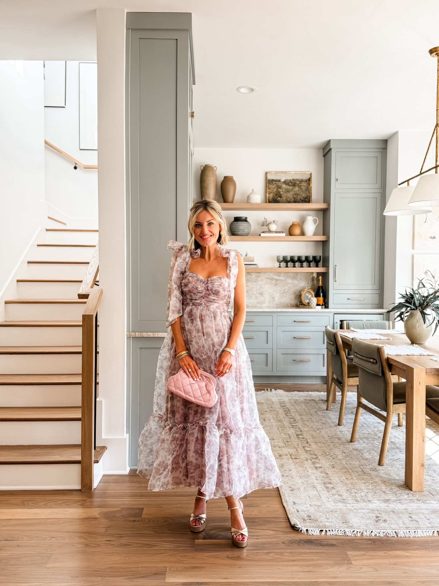 This is such a fun wedding guest dress! Wearing XS!

Loverly Grey, Nordstrom, wedding guest dress, formal dress, cocktail dress 

#LTKStyleTip #LTKWedding