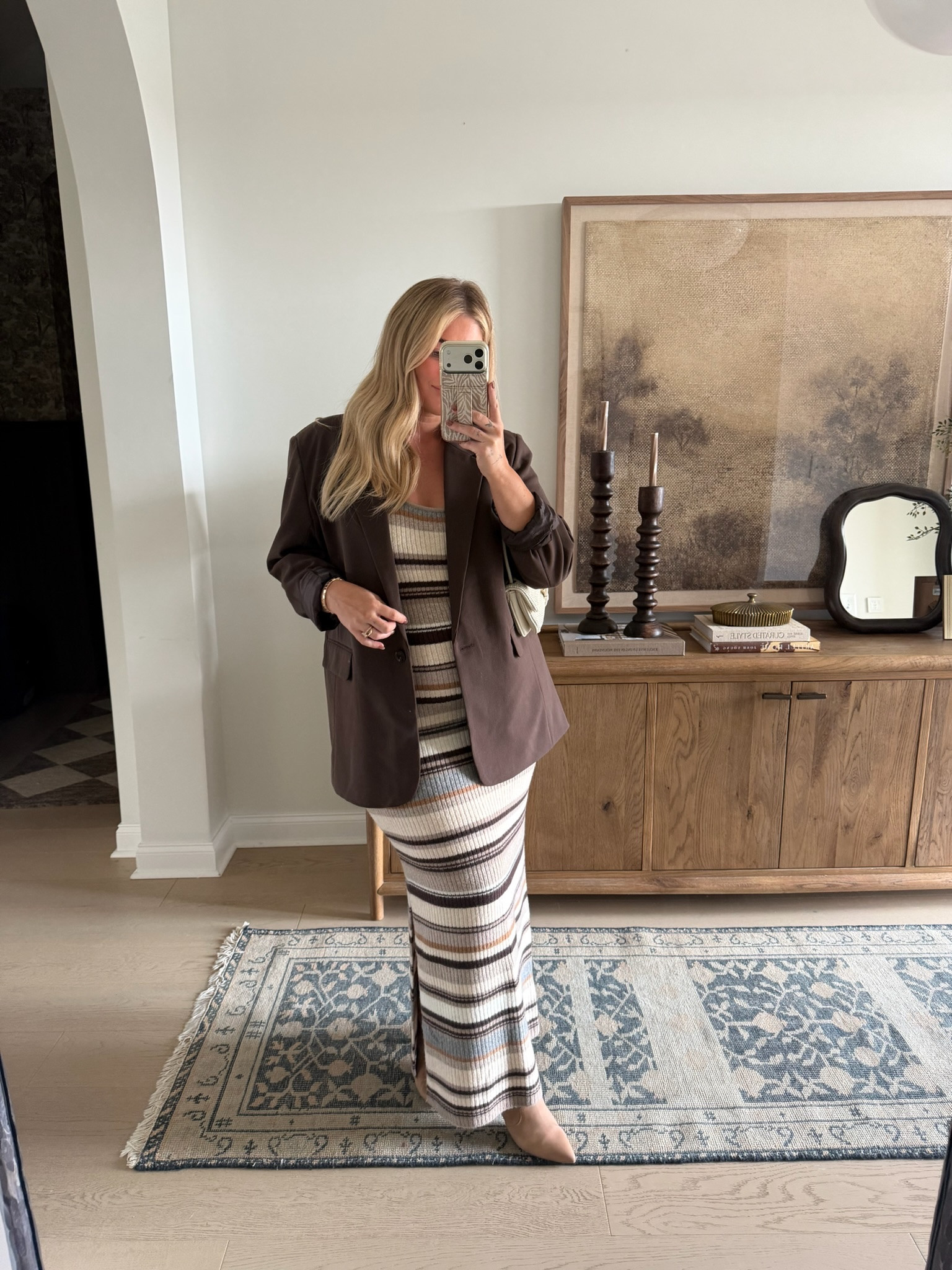 Dress- large 
Blazer- XL @abercrombie

#LTKootd #LTKMidsize