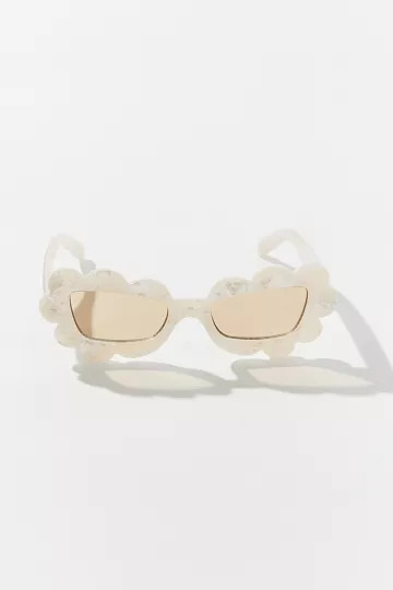 Phoebe Scalloped Cat-Eye Sunglasses | Urban Outfitters (US and RoW)