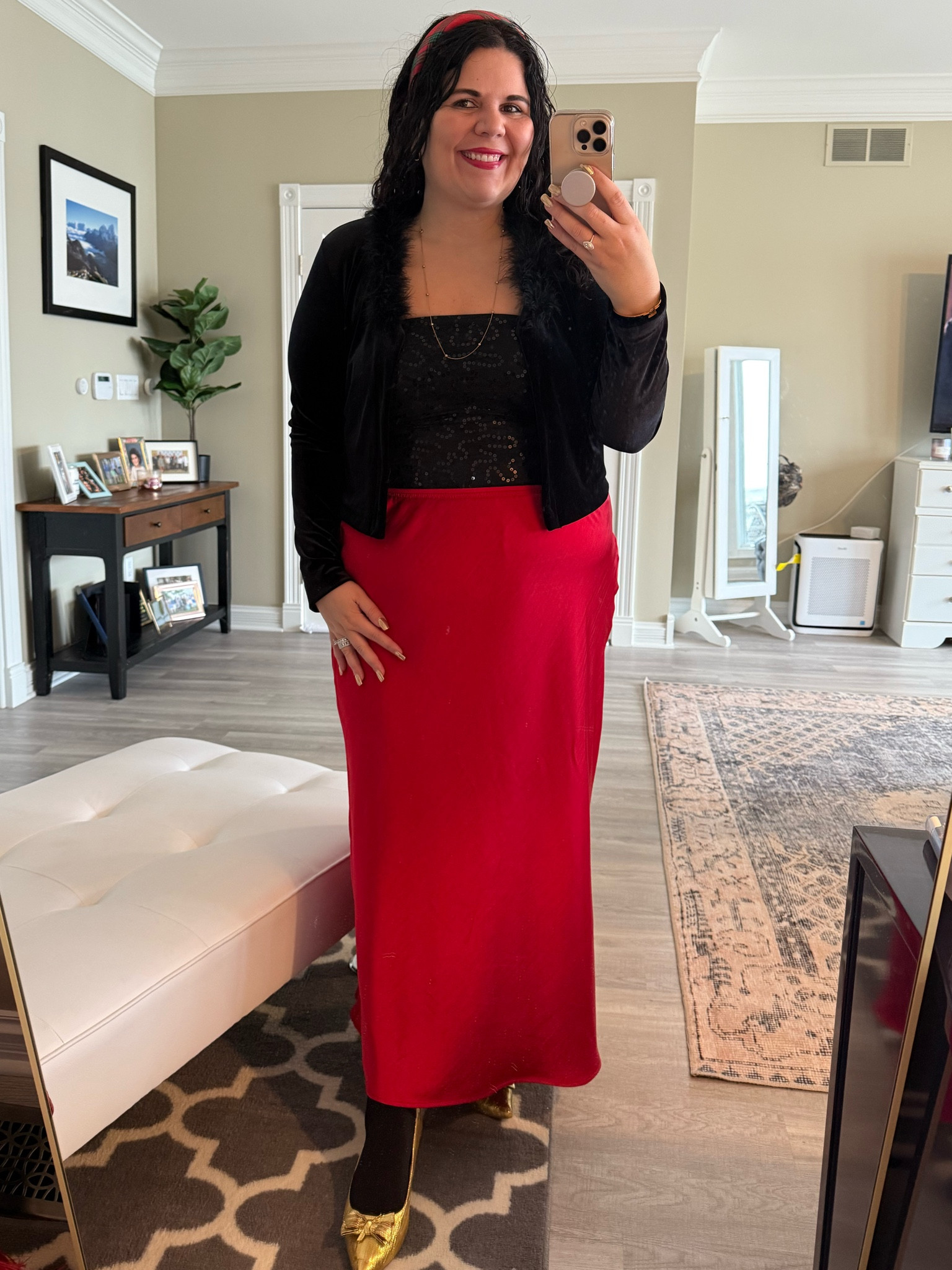 This was actually my full outfit for Christmas Eve! I added a cropped feather shrug that used to belong to my mom’s. No link for it but I absolutely love it! 

#LTKHoliday #LTKParties #LTKSeasonal