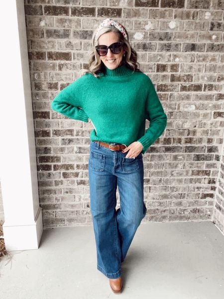 Get ready for the holidays with this Old Navy  festive green sweater and trouser jeans // all on sale! If you haven’t grabbed you a pair of these jeans- here’s your sign  


// size small // size 2 in jeans // own in two colors - 

#LTKstyletip #LTKover40 #LTKHoliday