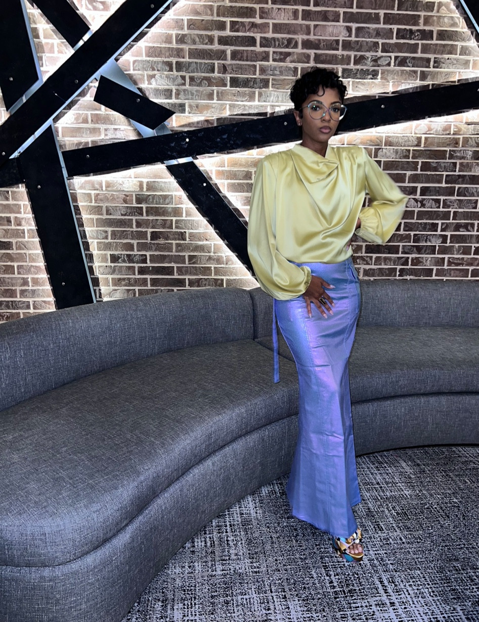 Come go to dinner with the girls and I!#OOTD#GRWM 

#LTKstyletip #LTKworkwear #LTKsalealert