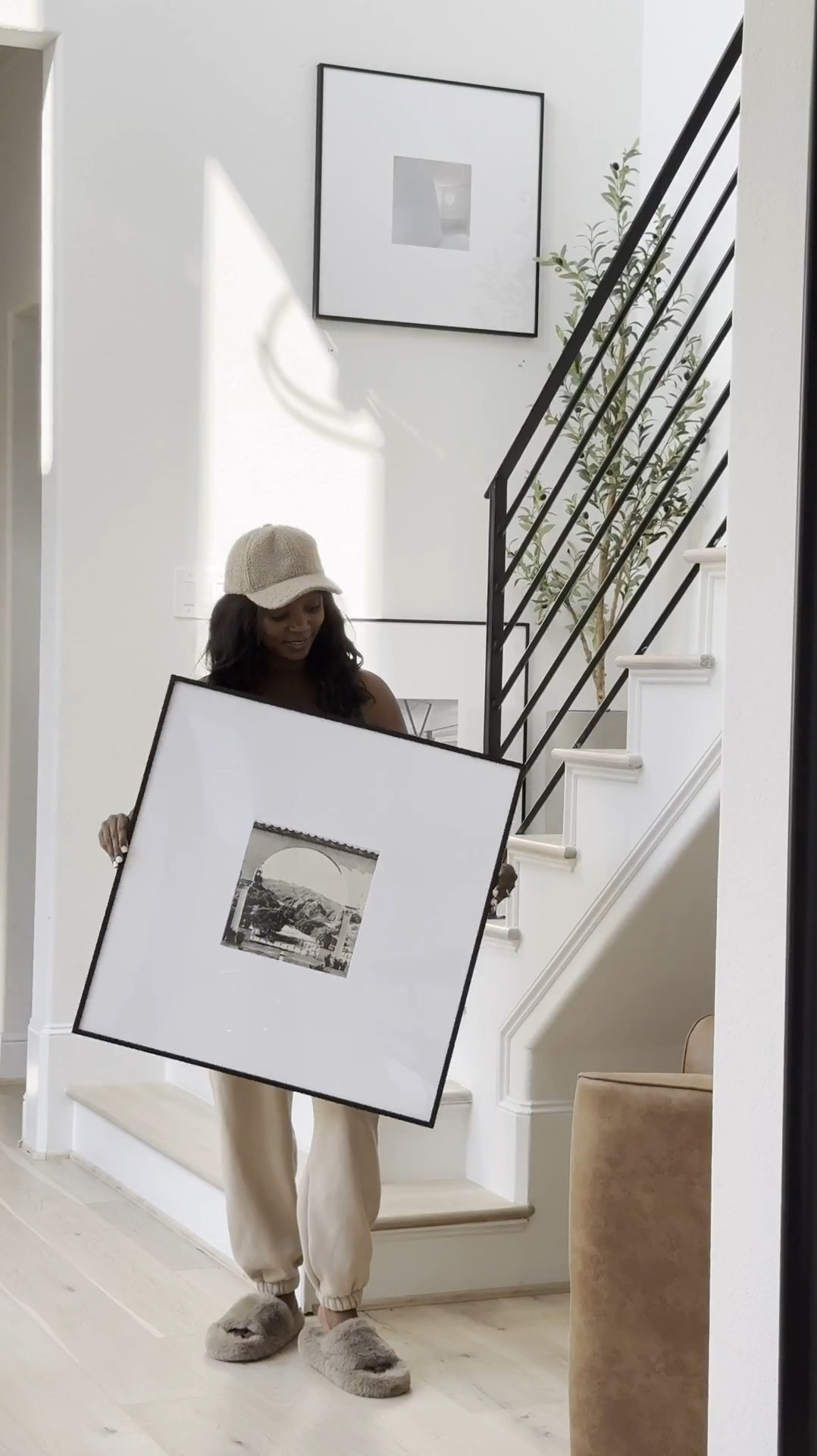 Many of you have absolutely LOVED these frames and reached out asking for all the details — so here’s every spec you need! ✨

Frames by @Frameiteasy
📏 Measurements:

	•	Art Size: 10" x 10"
	•	Outside Frame Size: 27 3/16" x 27 3/16"
	•	Style: Ashford, in Satin Black
	•	Matting: 8 1/2" Smooth White (White Core)
	•	Cover: Clear Acrylic
	•	Backing: Acid Free Foamcore
	•	Spacing Between Frames: 3 Inches

I styled them with pages from an Architectural Digest book — black and white prints bring such a timeless, classic look, and they pair perfectly with these sleek black frames 🖤

#GalleryWallInspo #FrameDetails #HomeDecorFinds #ClassicInteriorStyle