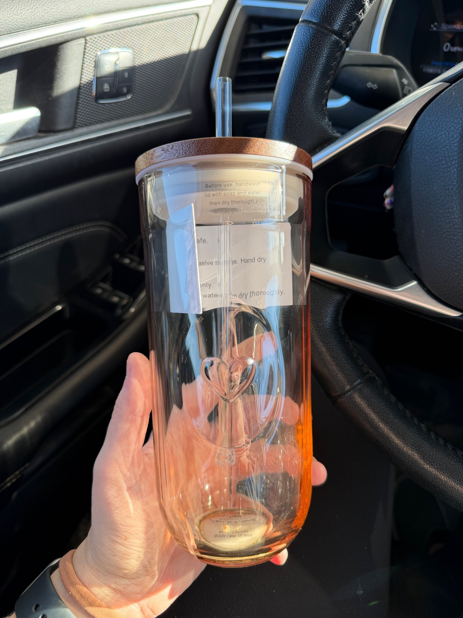 21 ounce glass cup with the cutest heart! ❤️ 