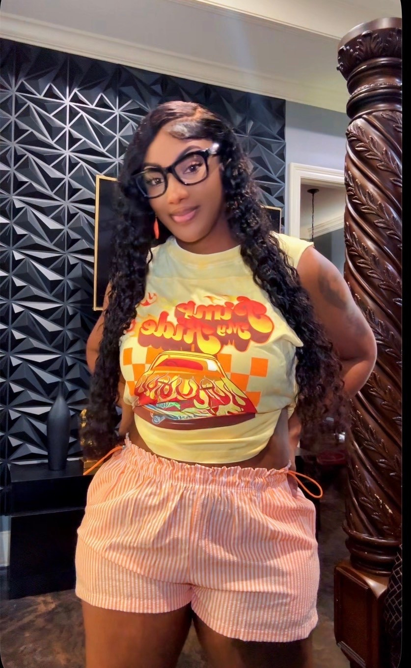 Easy throw-on outfit that still looks put together 👏🏽 graphic tee, striped shorts, and bold accessories

#LTKdayinmylife #LTKgrwm #LTKmorningroutine