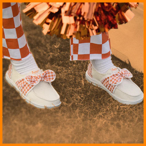 Wendy Bow Tennessee Vols - White/Orangesicle | HEYDUDE