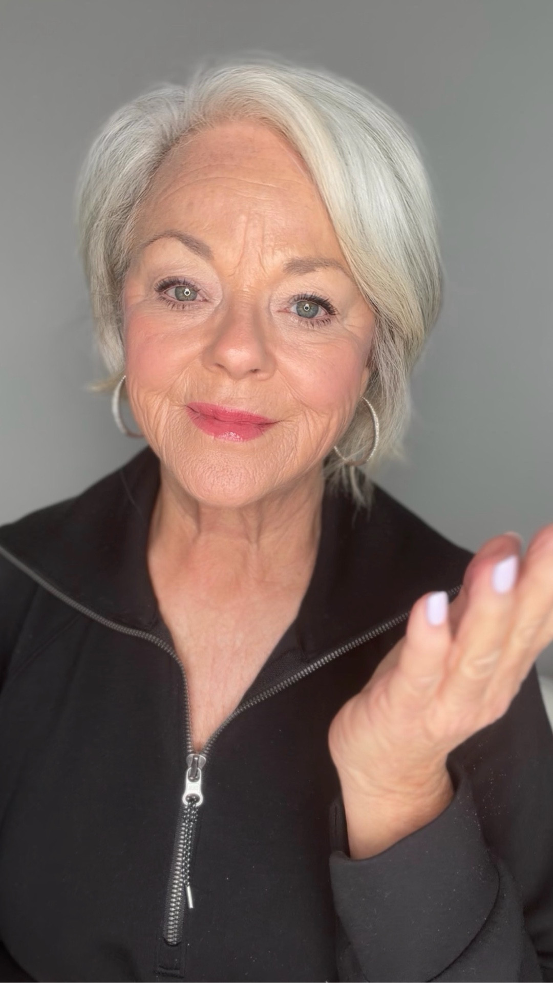 Lately life has been a little difficult, so I’ve been trying to do small things to make it easier. One thing that helps me so much is doing 30-minute resets around the house. When there’s clutter everywhere, I truly can’t think straight! Anyone else like that?
Between work and trying to handle everything around the house while my husband recovers from surgery, it’s been a lot. But I know life will settle back into normal soon. Until then, I’m reminding myself to slow down and stop and smell the roses.
Also… can we talk about how pretty these drugstore products are?! Loving them! ✨


#LTKOver40 #LTKBeauty #LTKdayinmylife