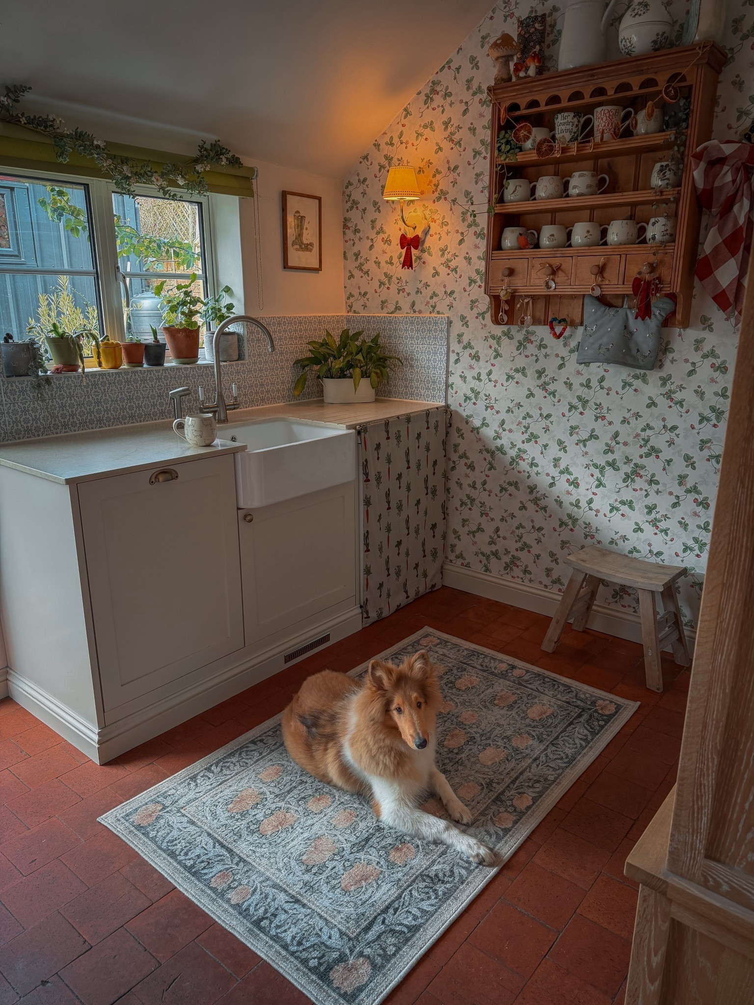 Swing out curtain pole for dishwasher @hercountryliving 