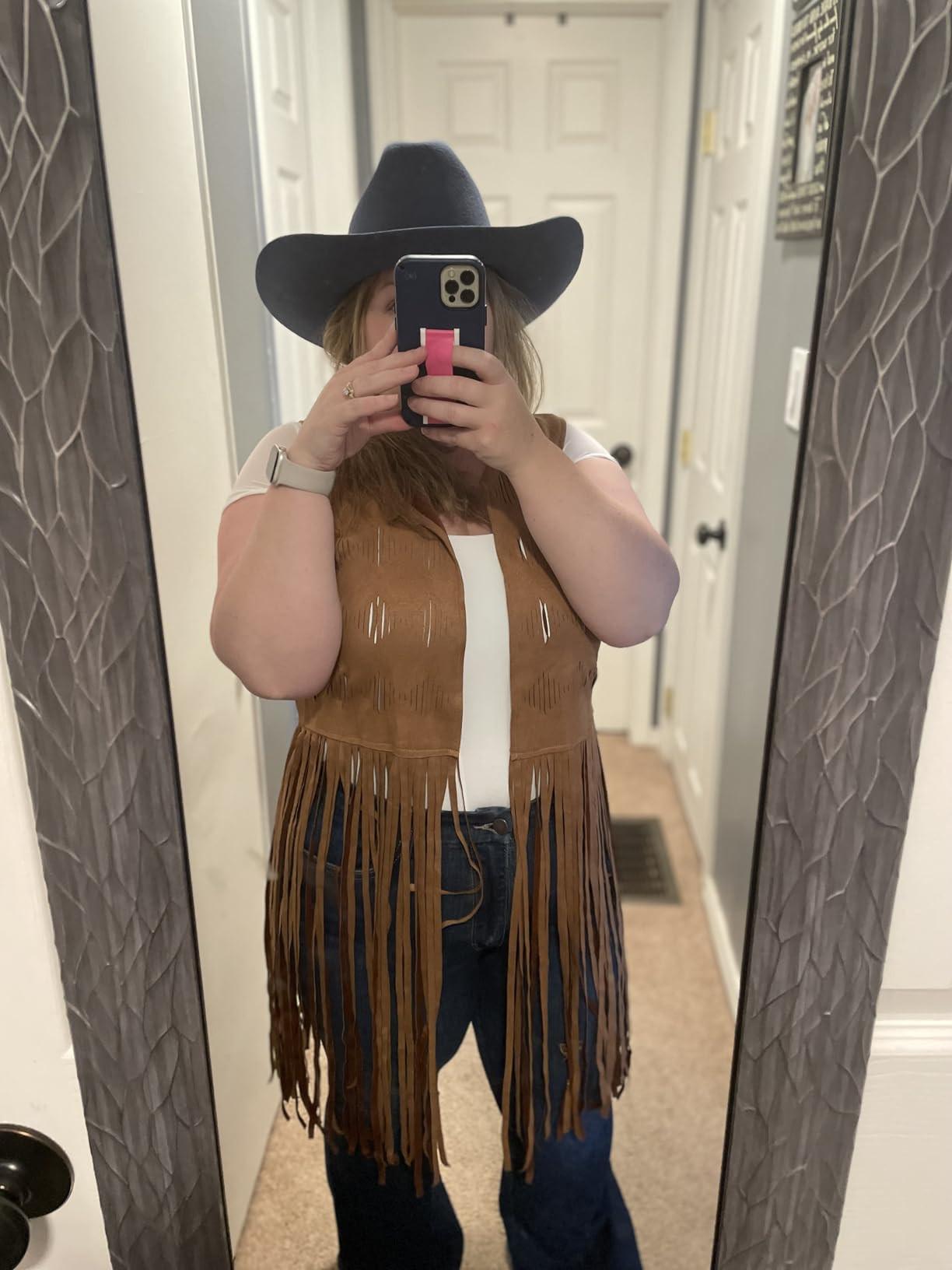 Women's Fringe Vest Sleeveless 70s Hippie Faux Suede Trim Western Cowgirl Tassel Jacket Cardigan | Amazon (US)