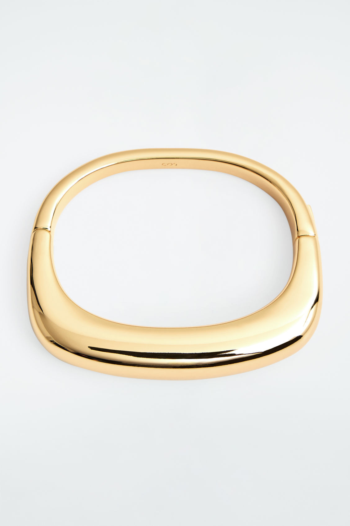 CHUNKY HINGED BANGLE | COS UK