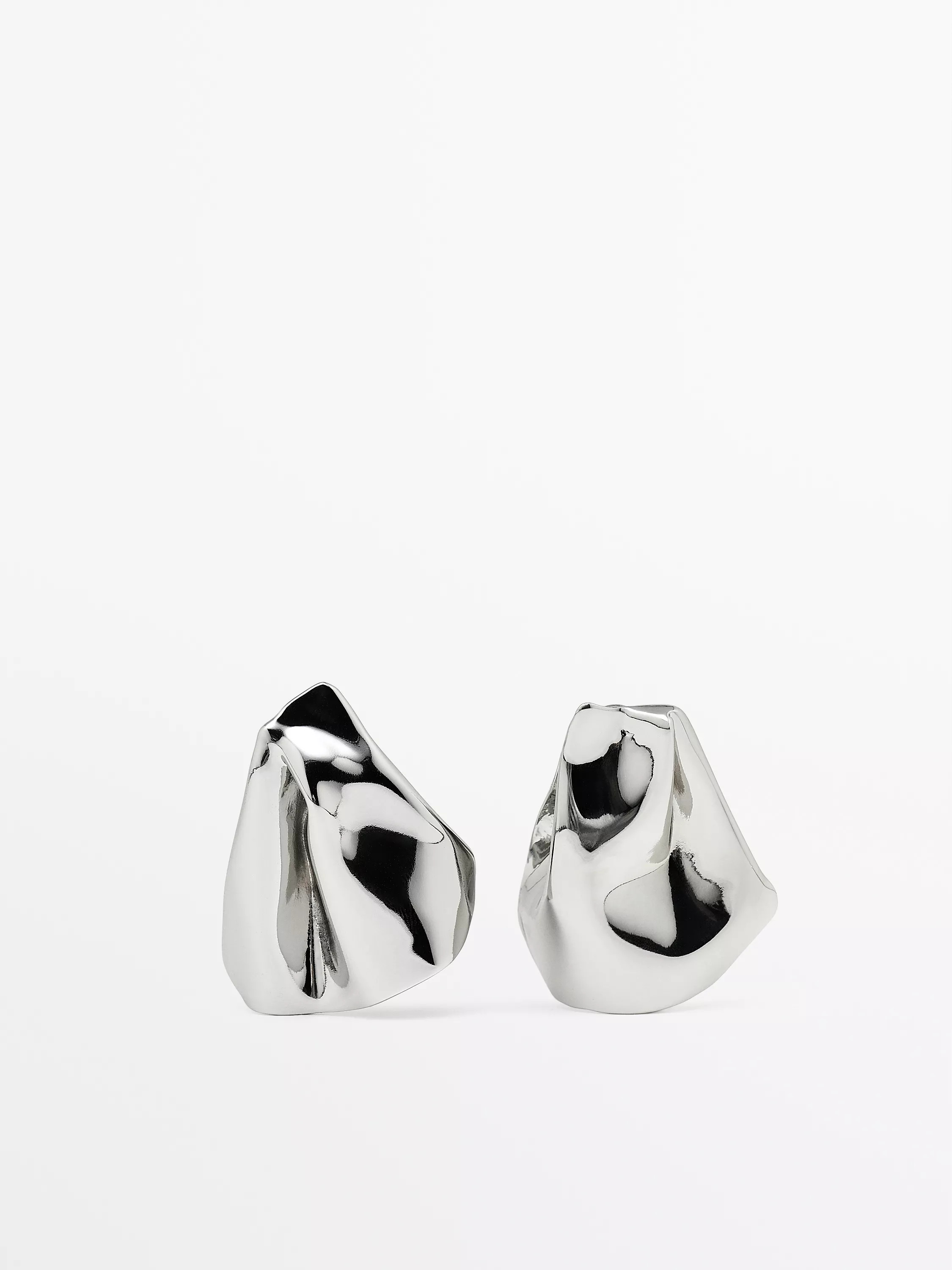 MEDIUM-SIZED EARRINGS WITH PLEATS | Massimo Dutti UK