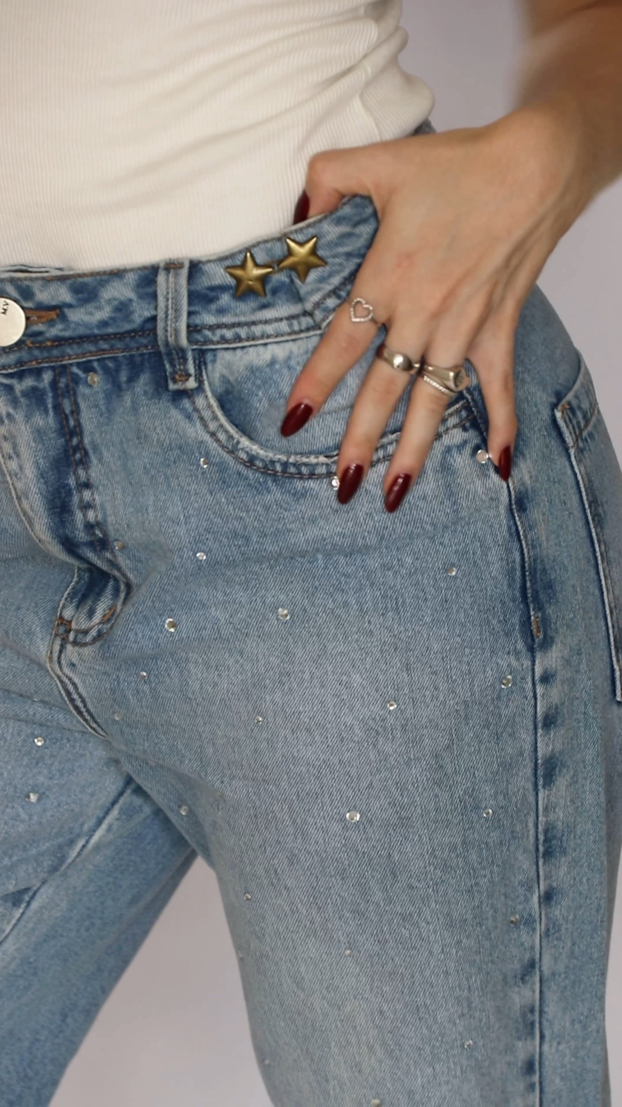 Genial para ajustes mais urgentes!
Util e  fofo!
Vc pode usar em varias pećas pois sao removíveis. 

#LTKVideo #LTKstyletip #LTKbrasil